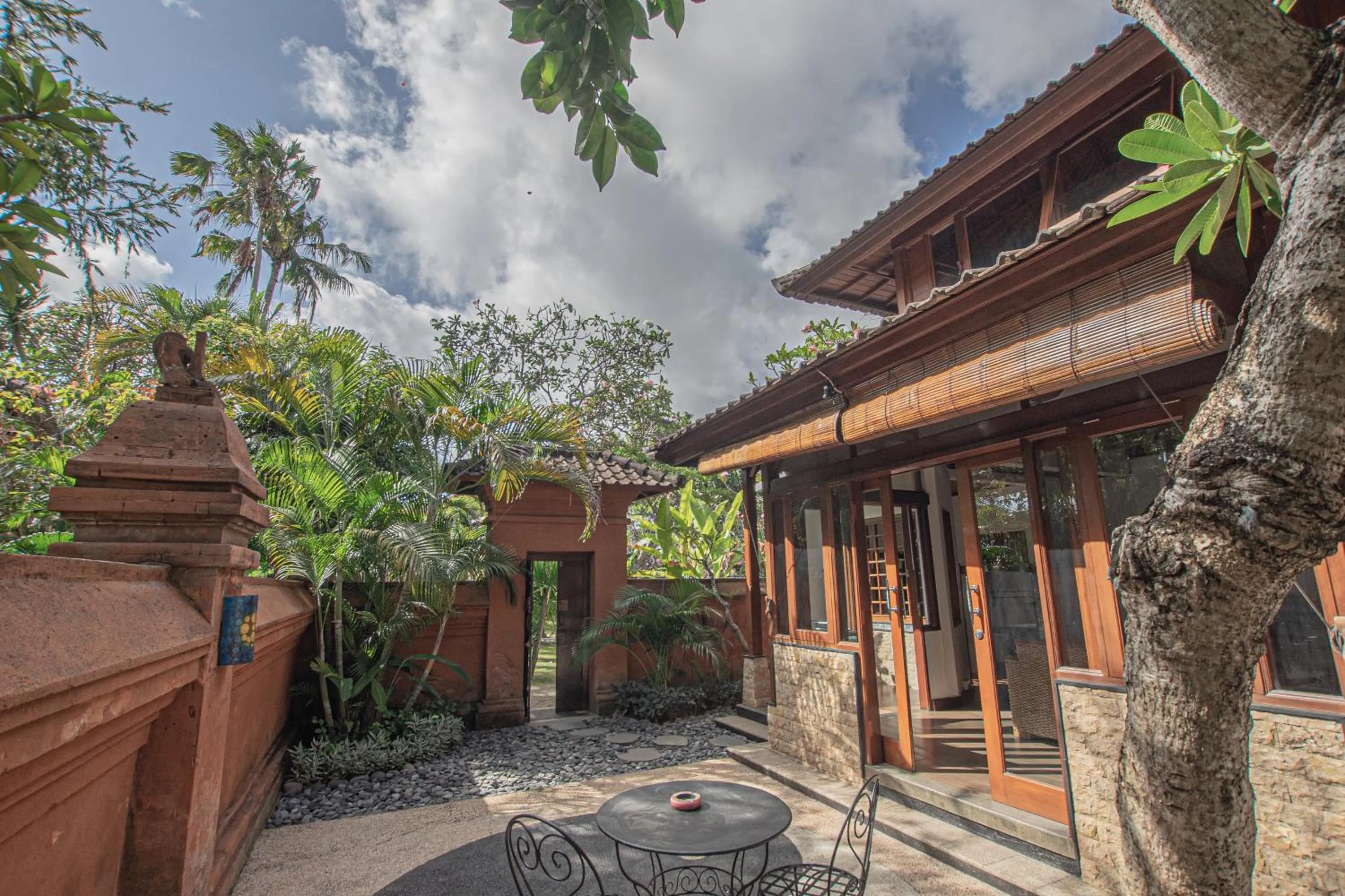 Property building in Panorama Cottages I