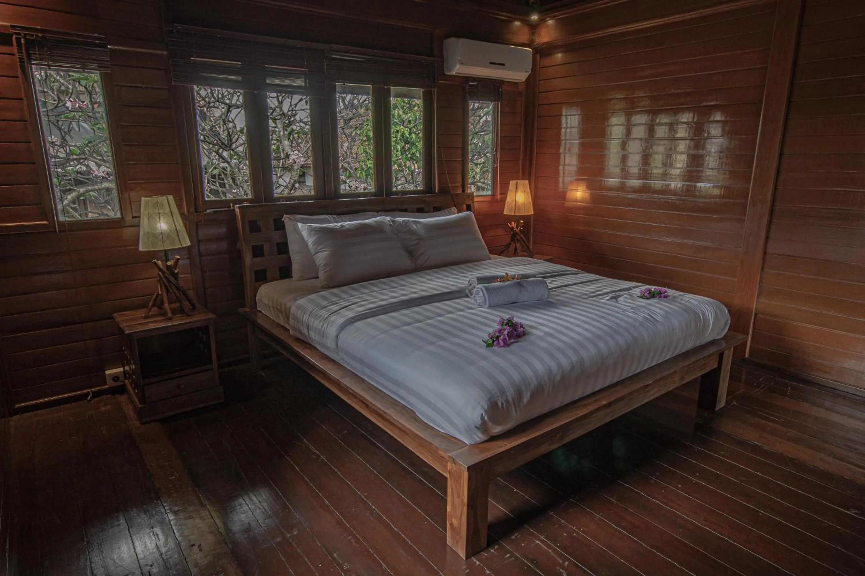 Bed in Panorama Cottages I
