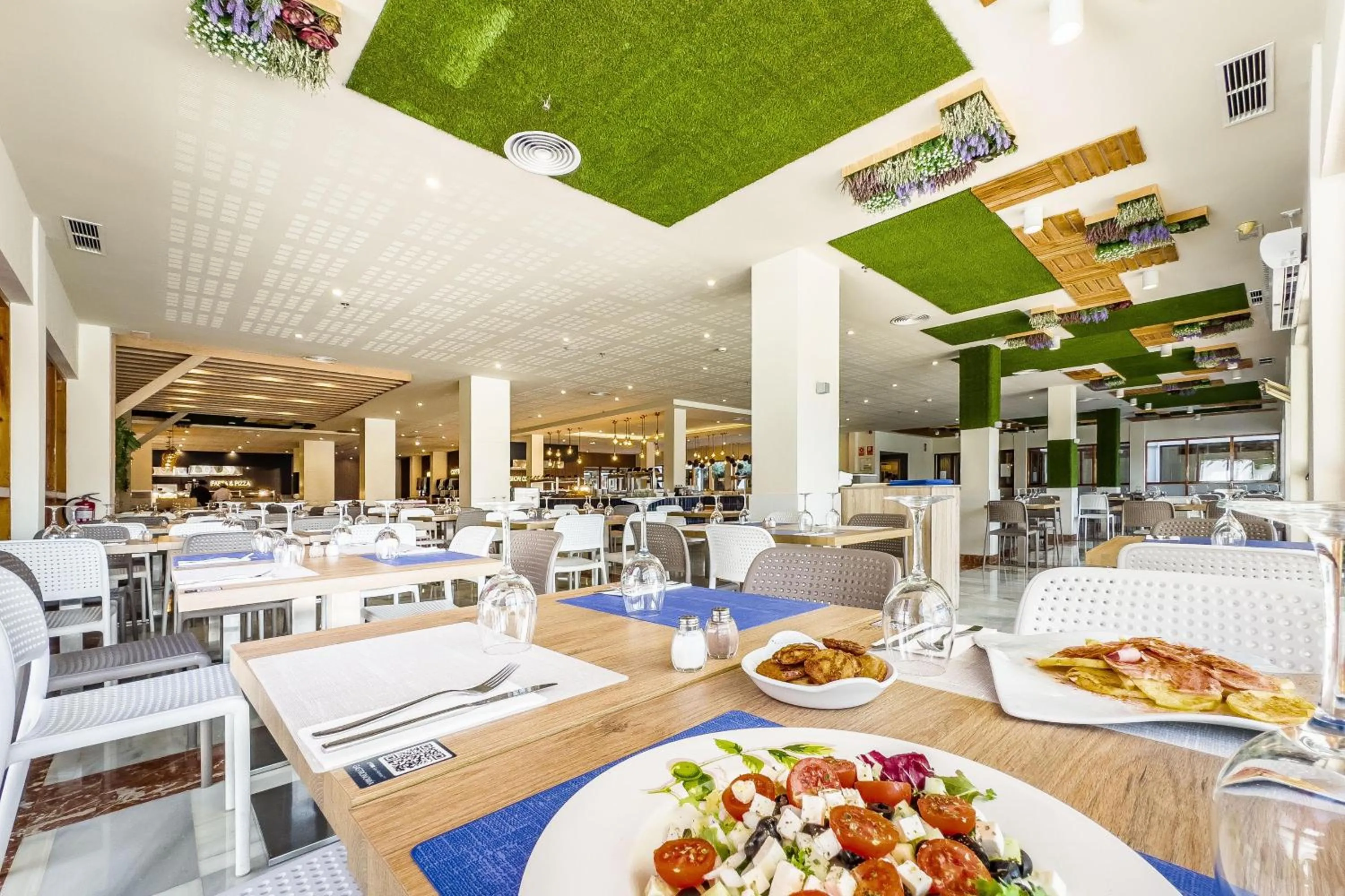 Restaurant/places to eat in THB San Fermín