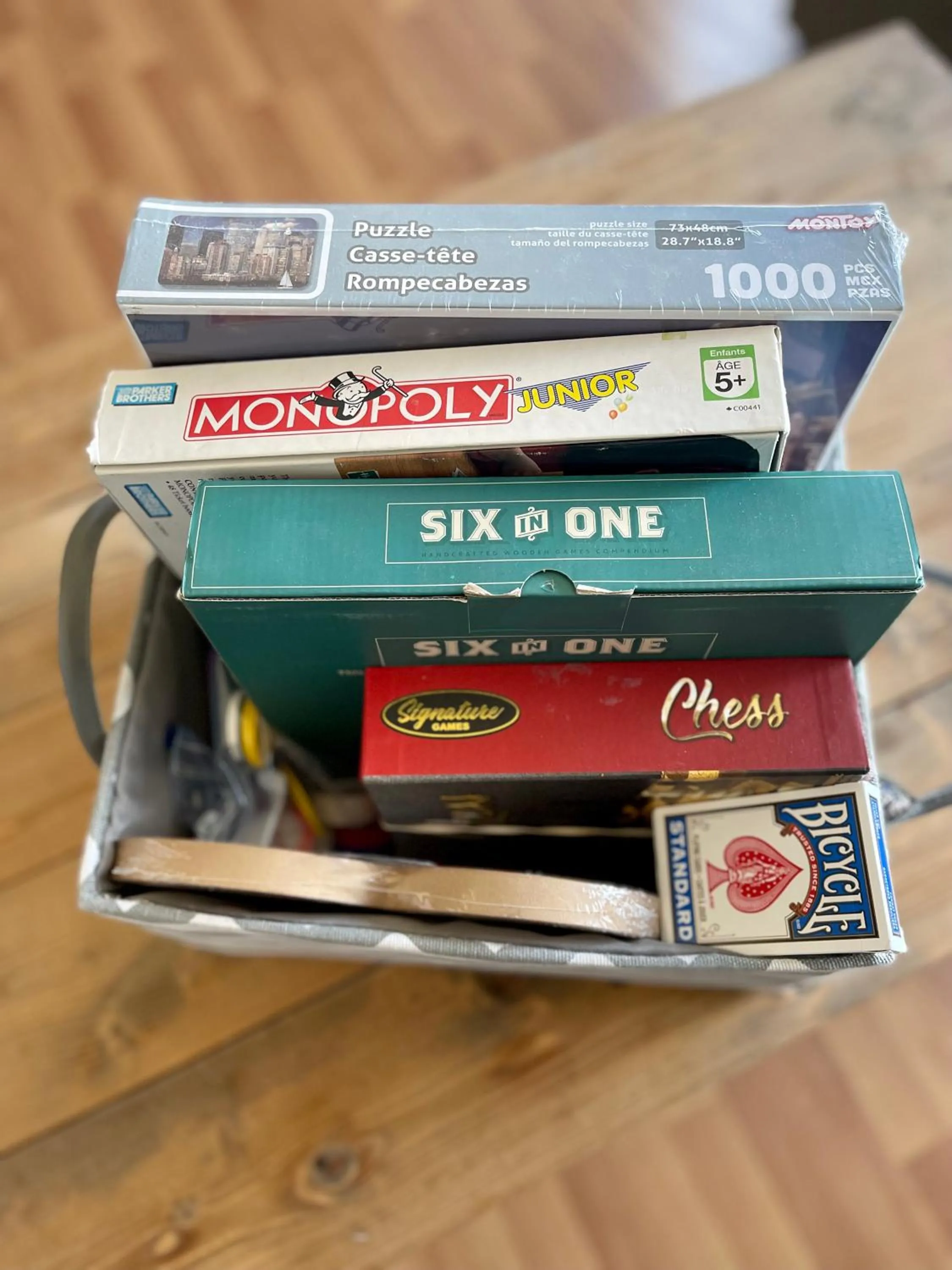 Entertainment in Top Floor Riverfront Condo with Stellar Sunsets!