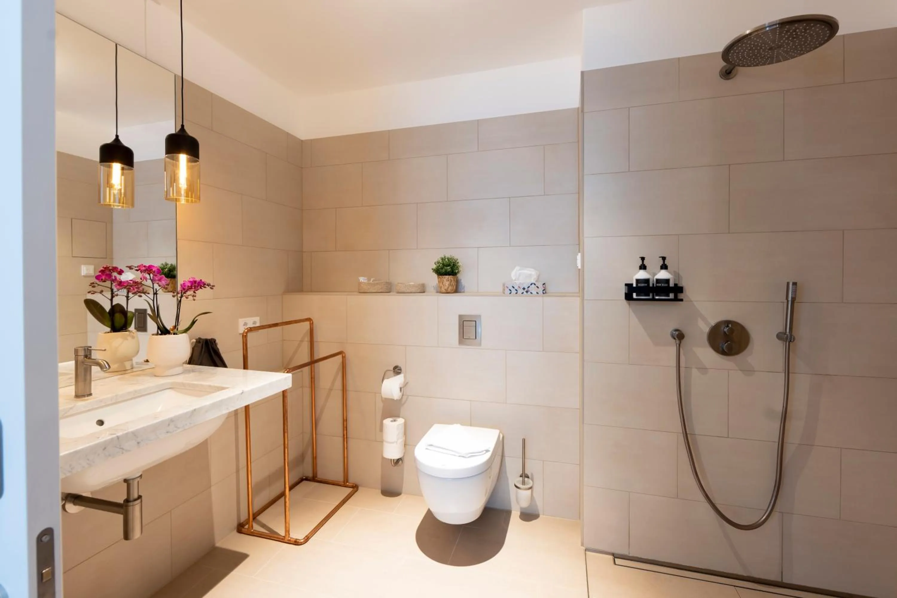 Shower in Pure Berlin Apartments - Luxury at Pure Living in City Center