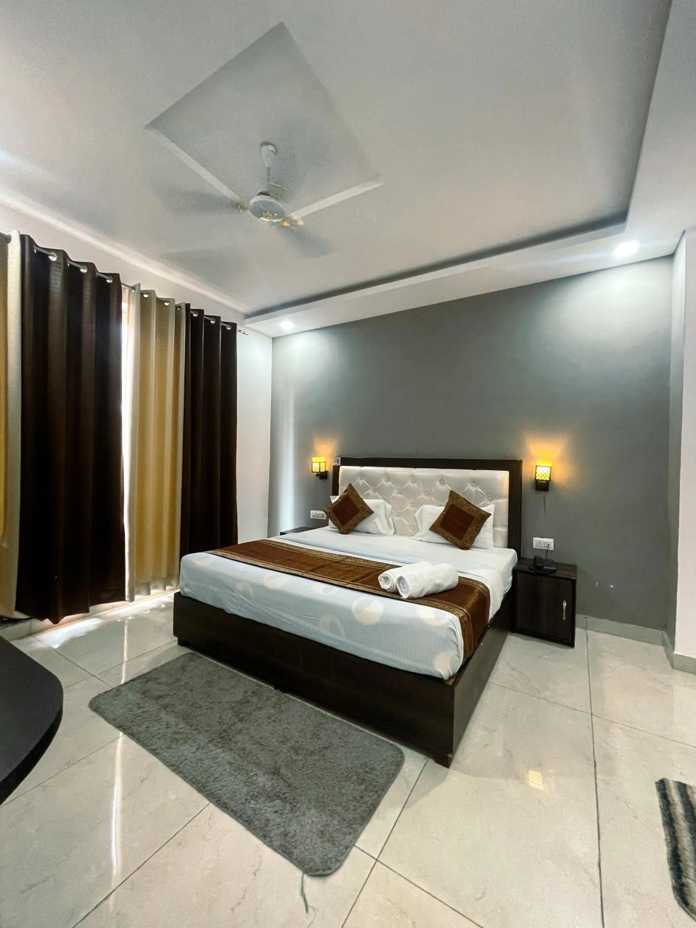 Bed in Blue River Hostel, Rishikesh