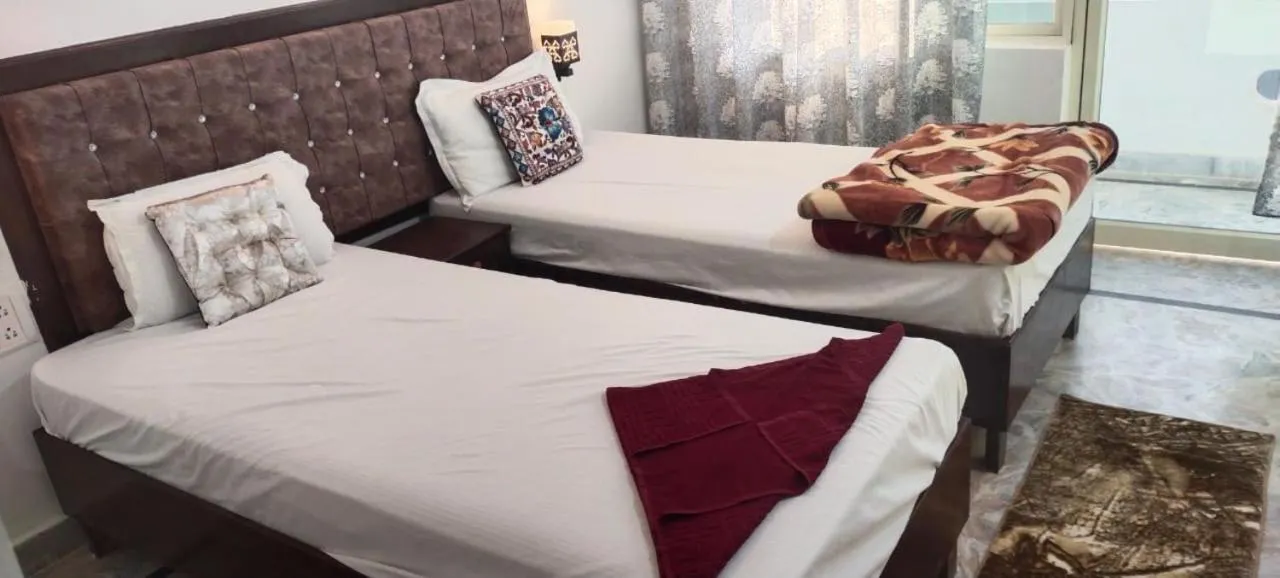 Deluxe Single Room - single occupancy in Karma Hostel
