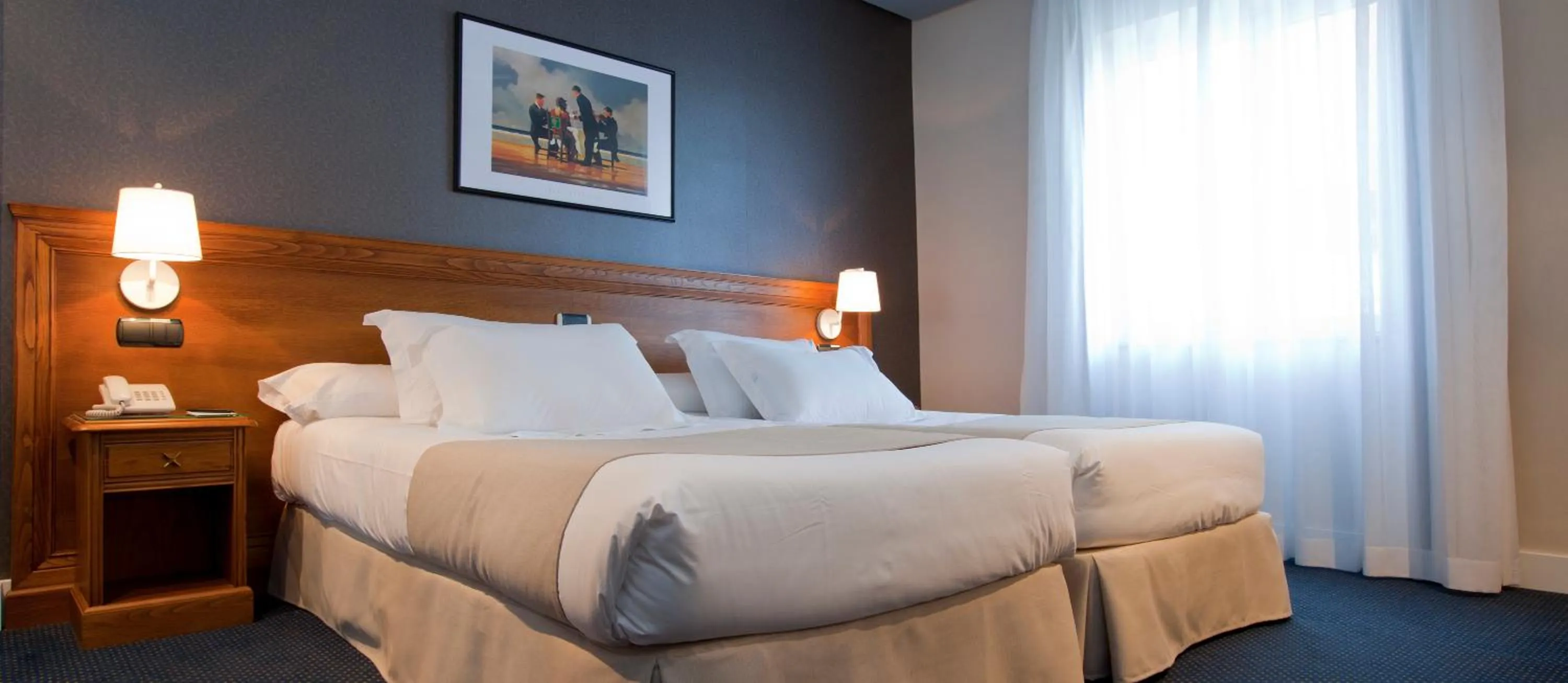 Photo of the whole room in Felipe IV