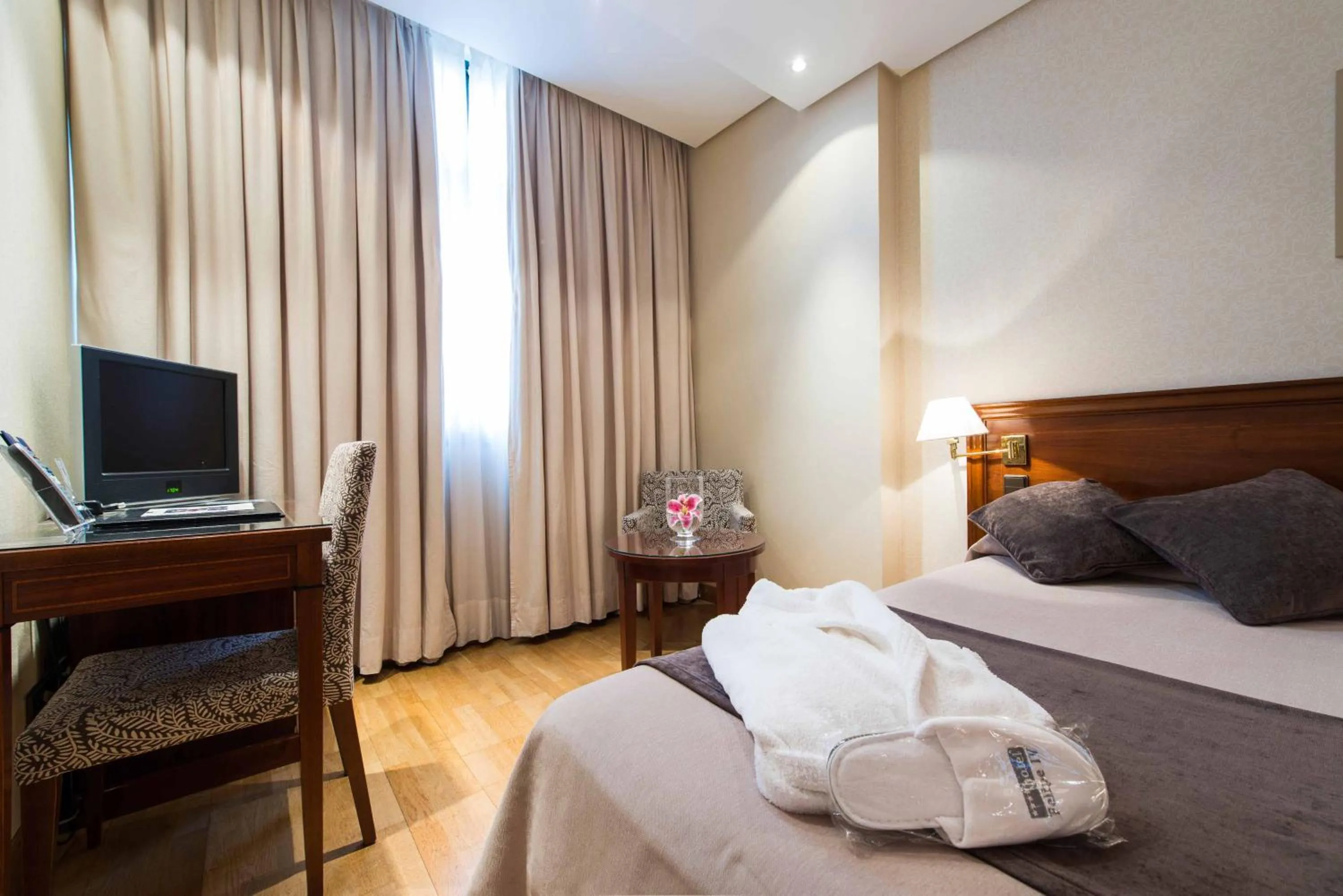 Photo of the whole room in Felipe IV