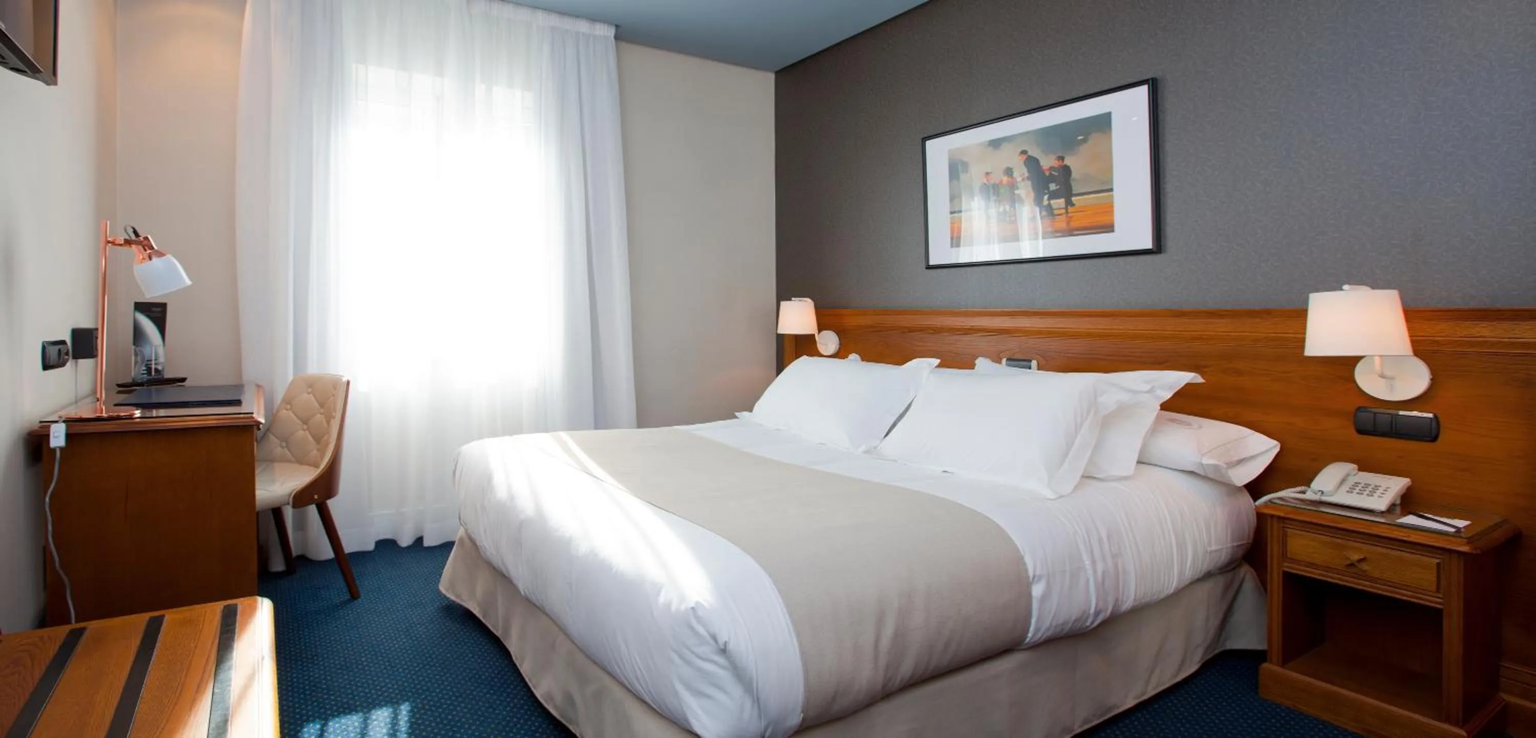 Photo of the whole room in Felipe IV