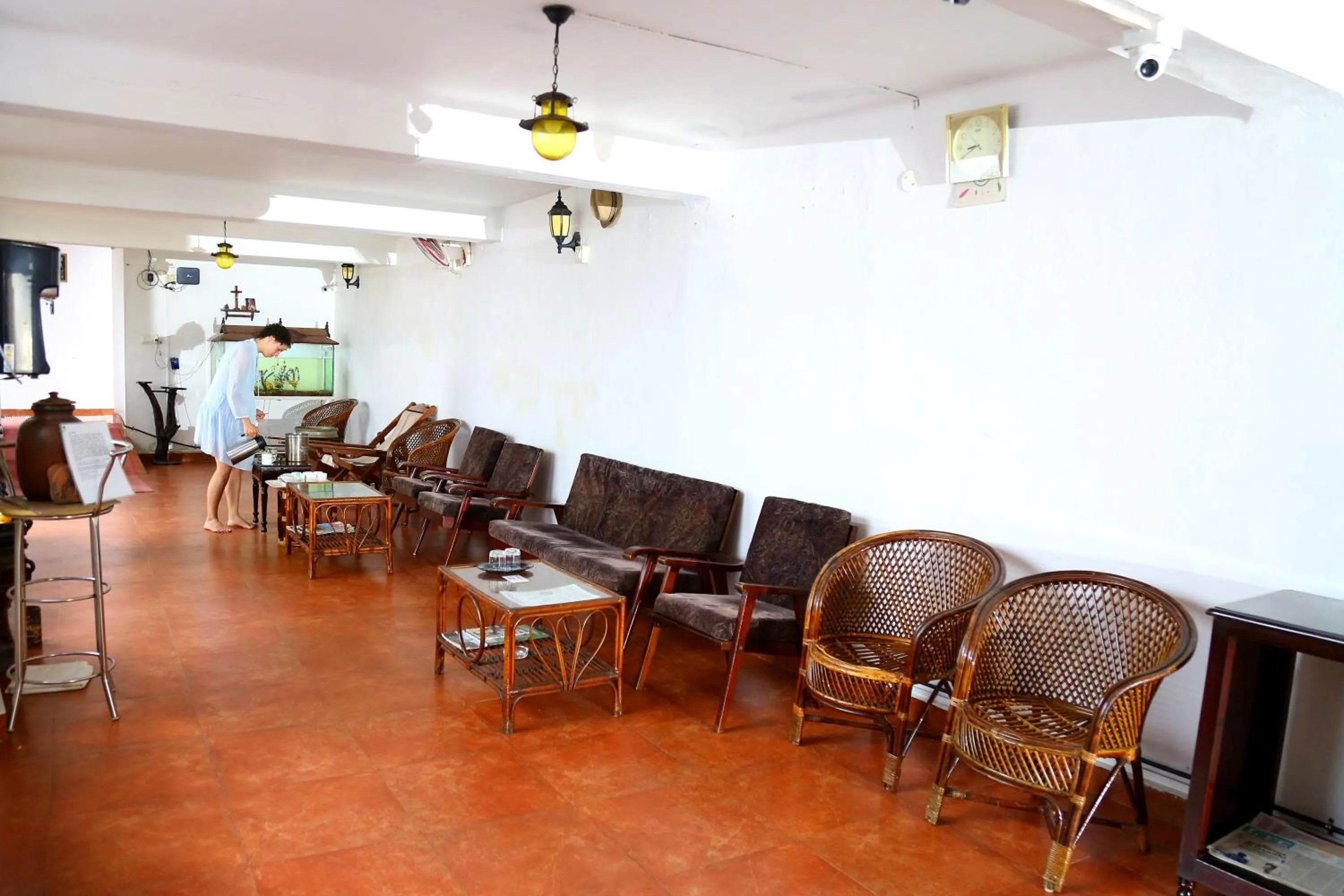 Communal lounge/ TV room in Walton's Homestay, Fort Cochin