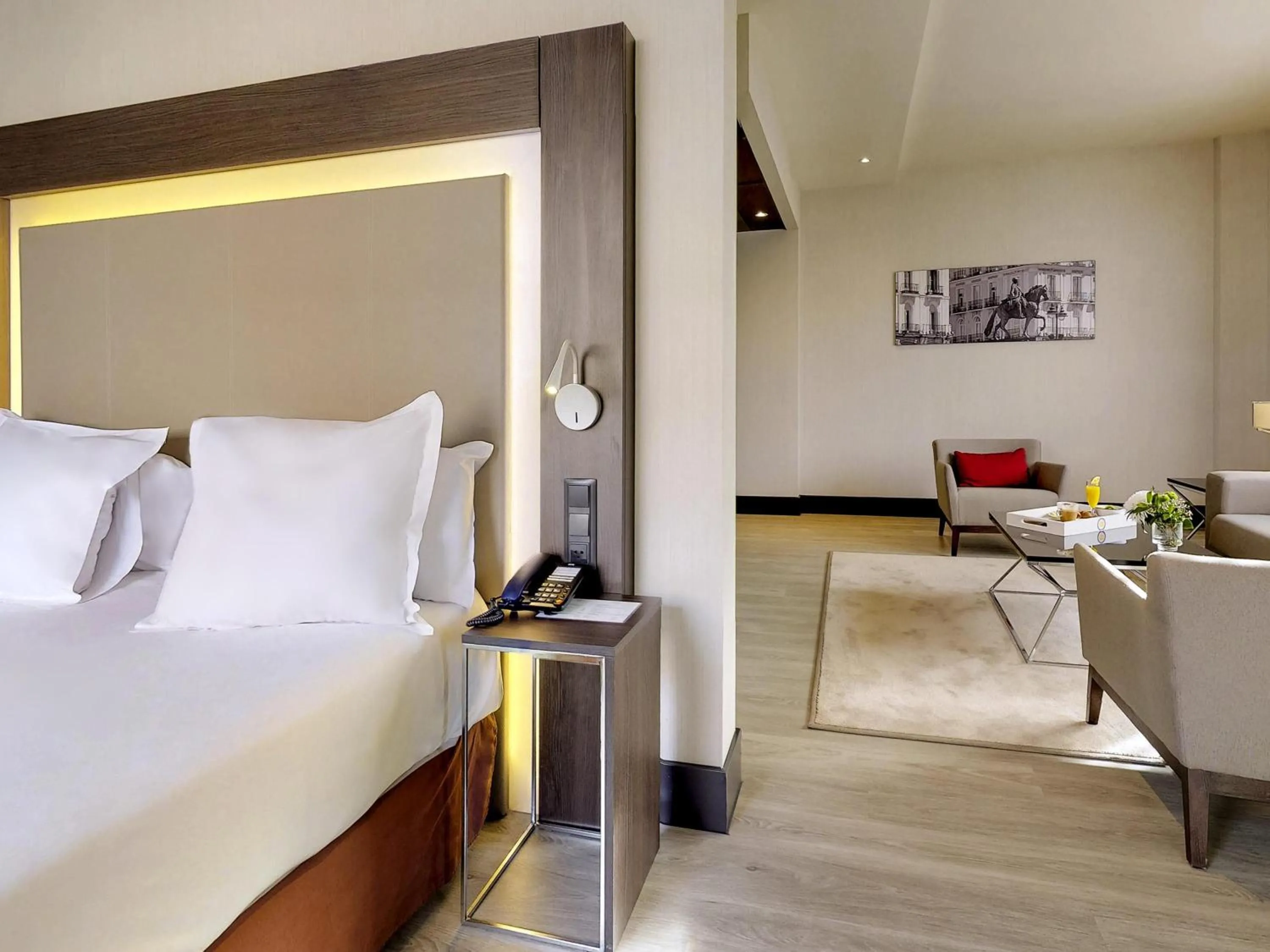 Bedroom, Bed in Novotel Madrid Center