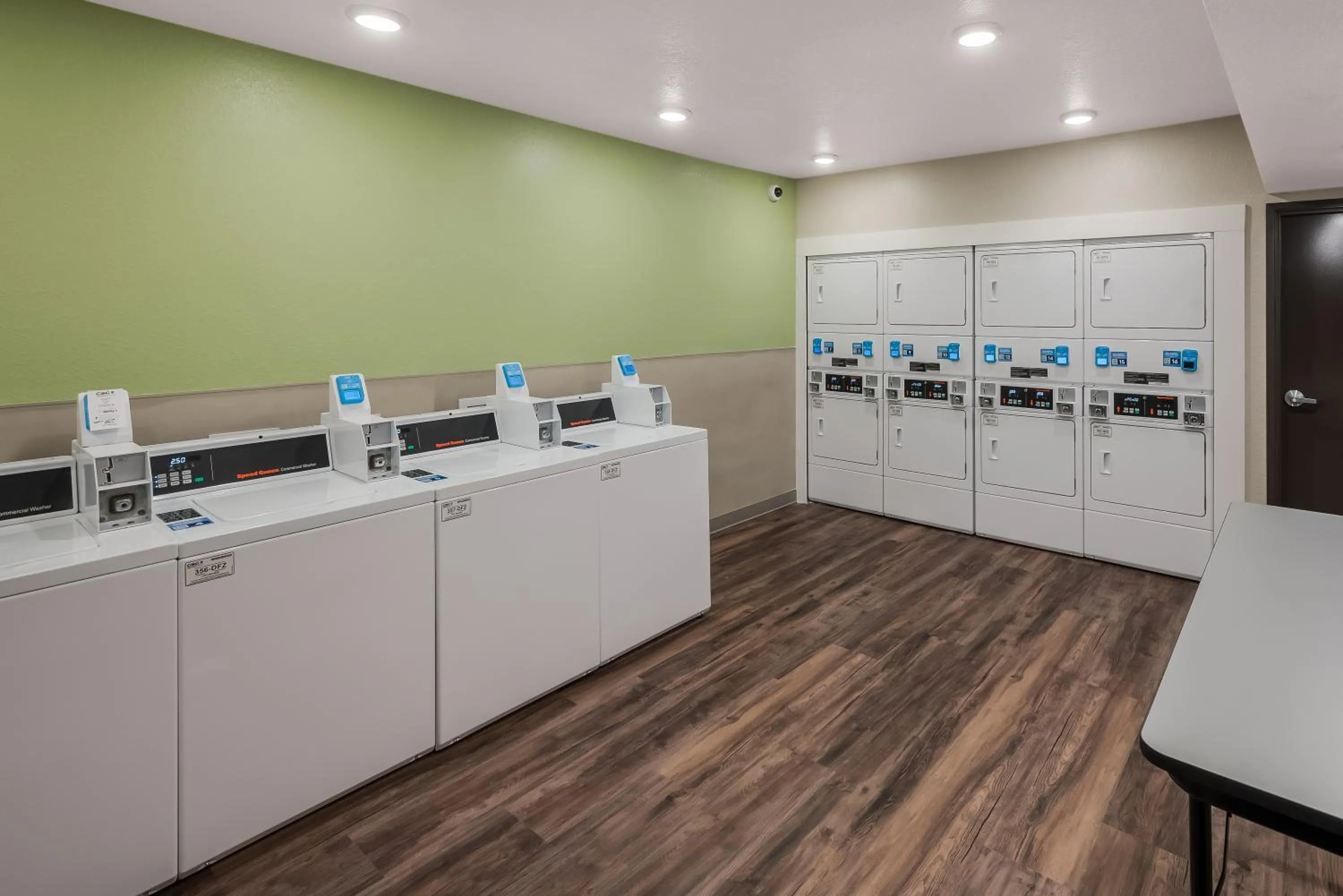 laundry in WoodSpring Suites West Palm Beach