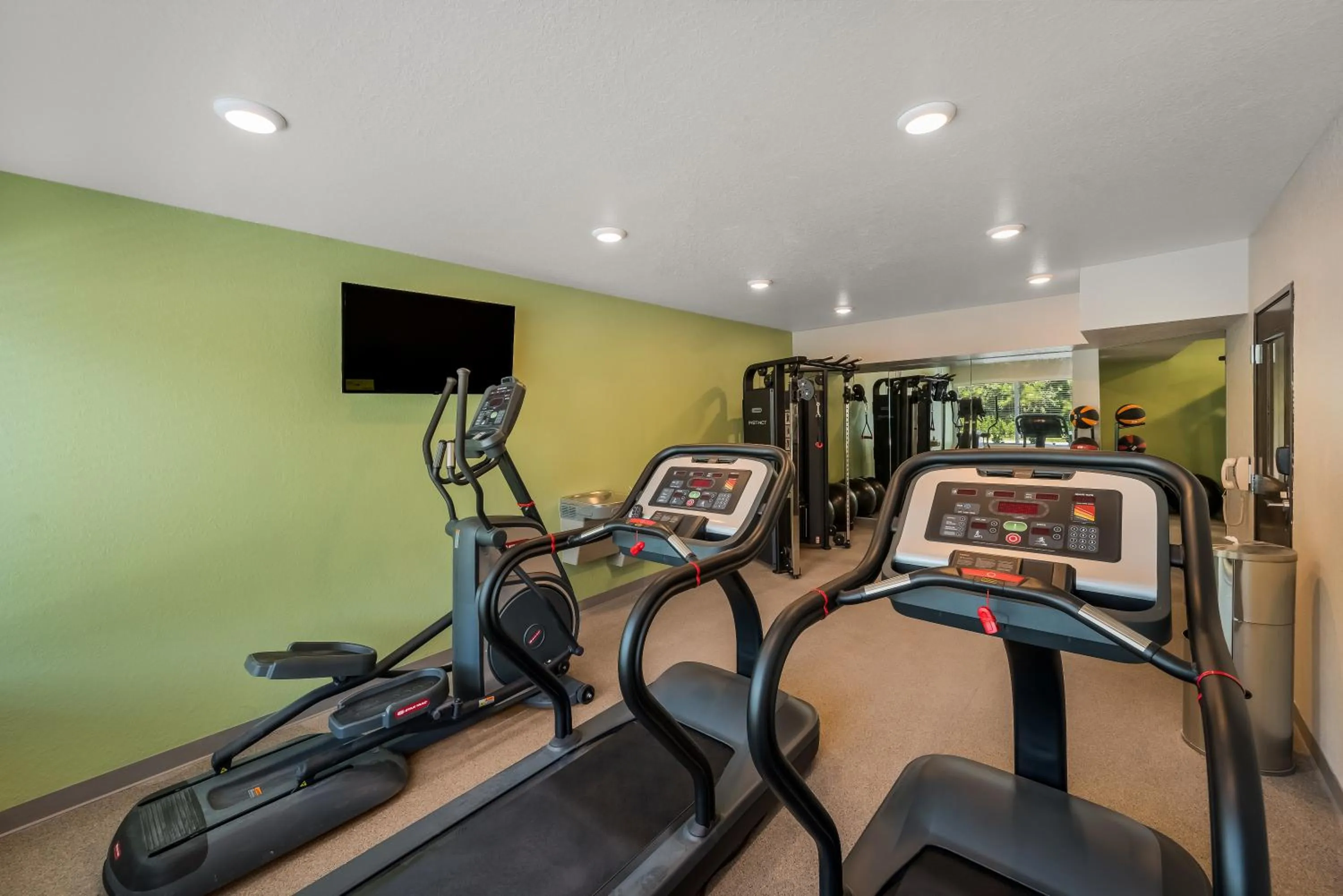 Fitness centre/facilities in WoodSpring Suites West Palm Beach