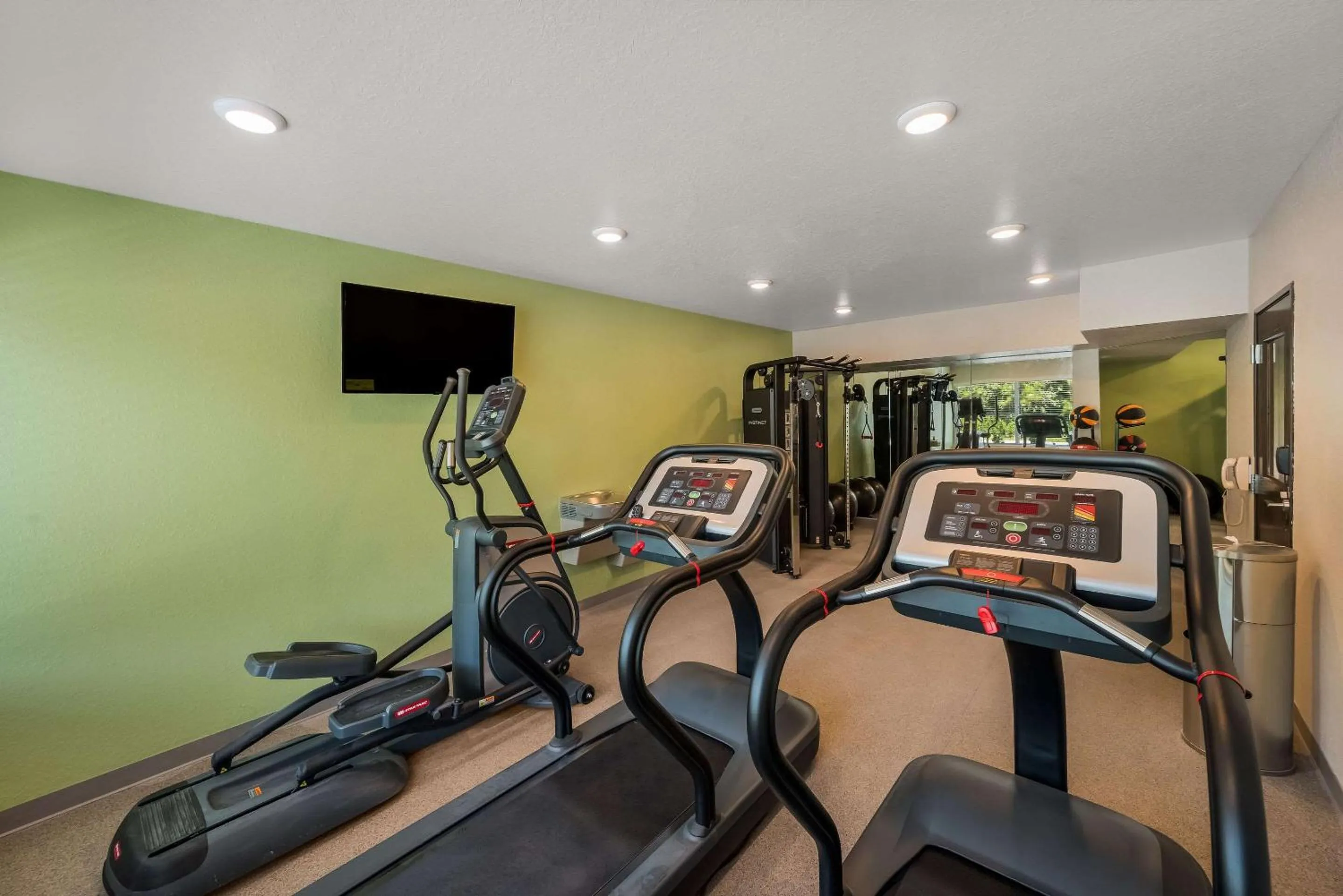 Fitness centre/facilities in WoodSpring Suites West Palm Beach