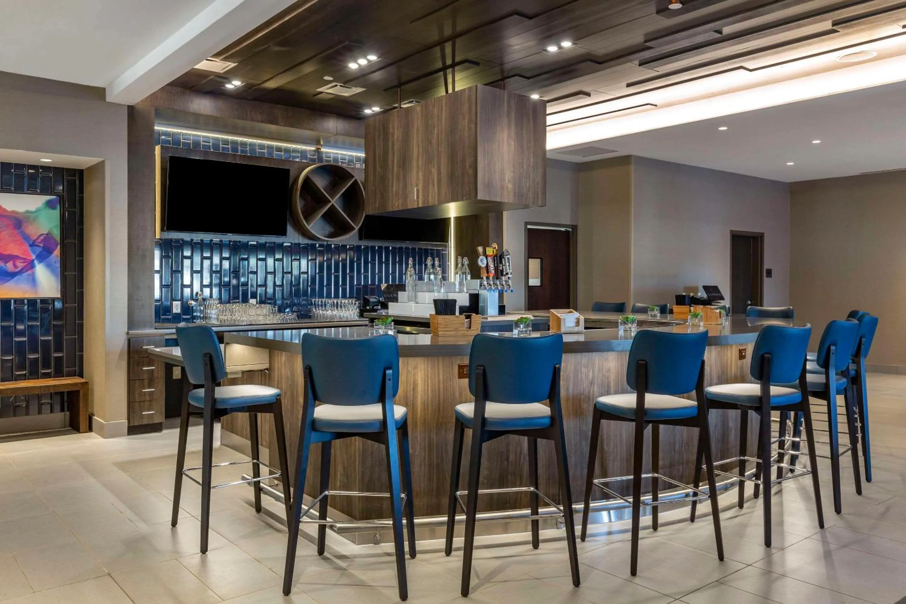 Restaurant/places to eat in Cambria Hotel Manchester South Windsor