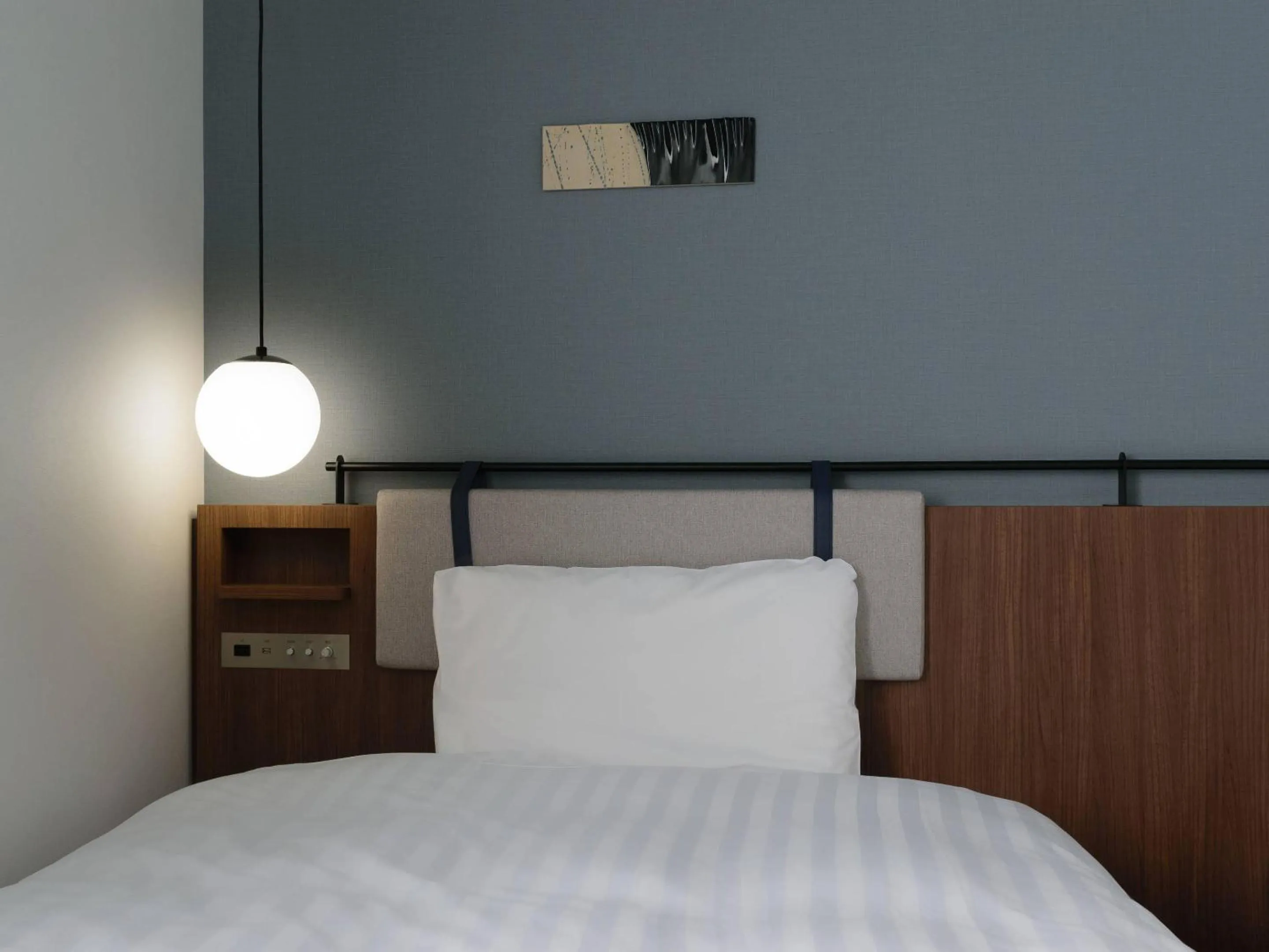 Bedroom, Bed in Comfort Hotel Yokkaichi