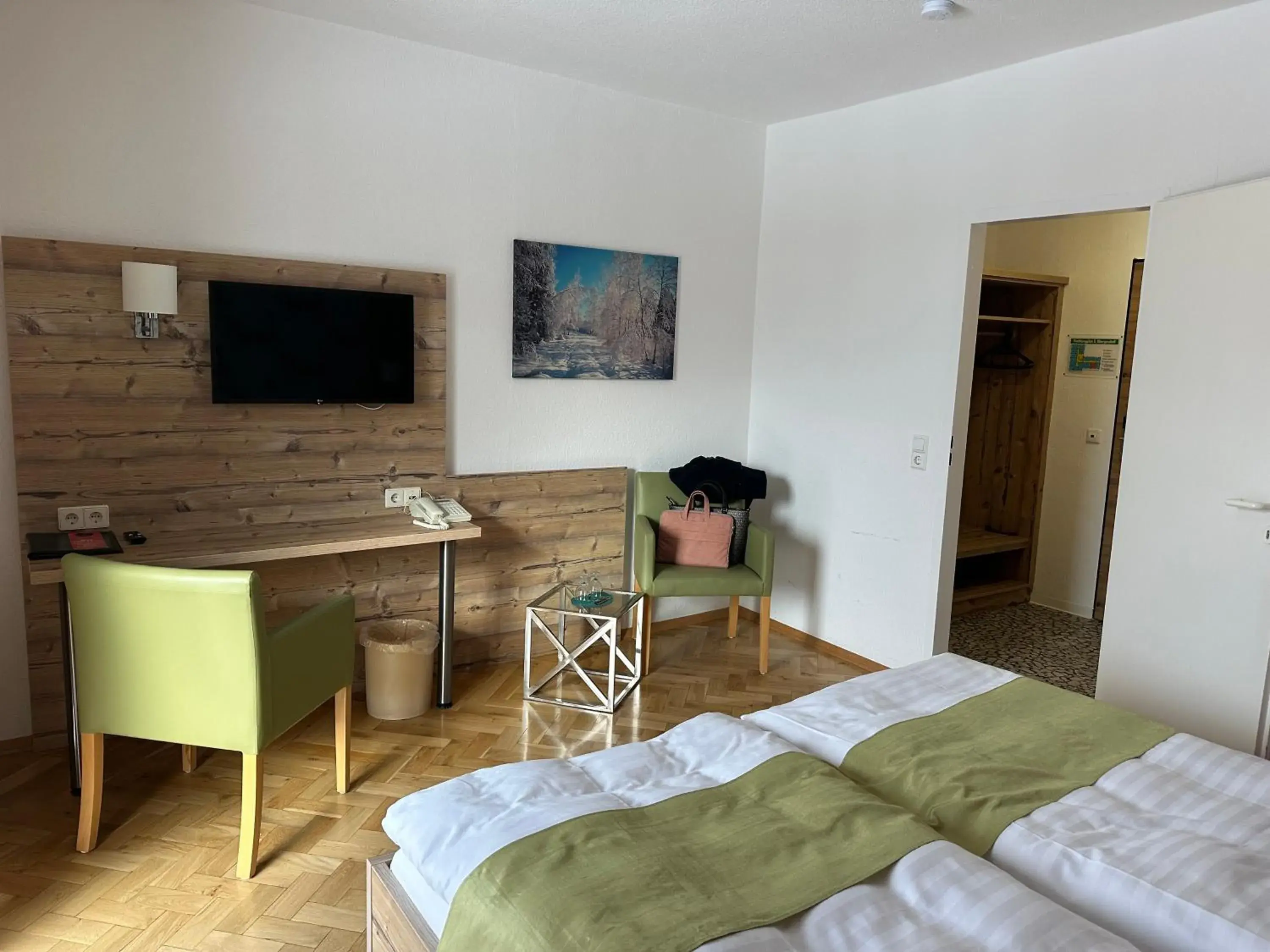 Double Room with Balcony - single occupancy in Hotel Haus am Ahorn Double Room with Balcony - single occupancy in Hotel Haus am Ahorn
