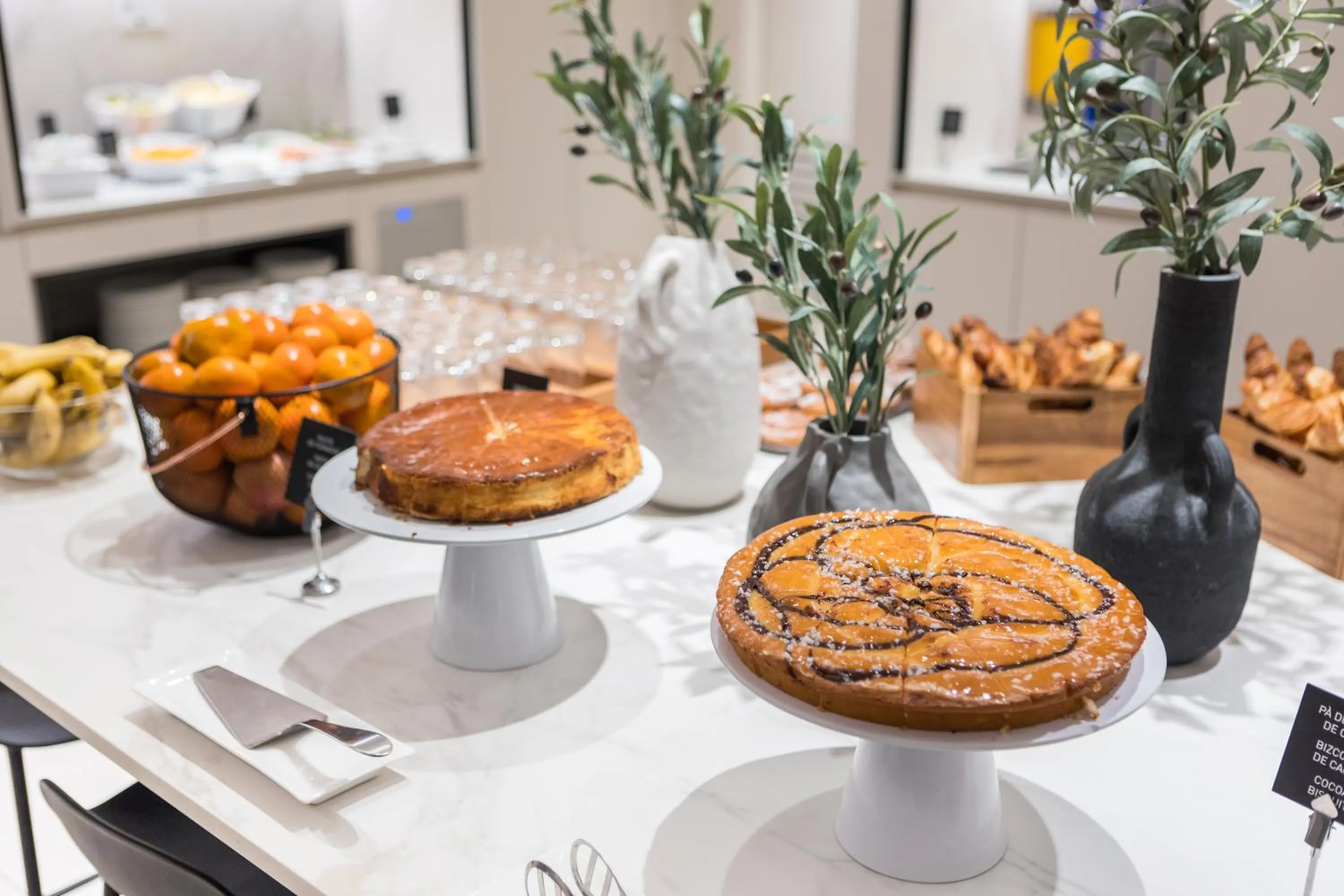 Buffet breakfast in Royal Ramblas