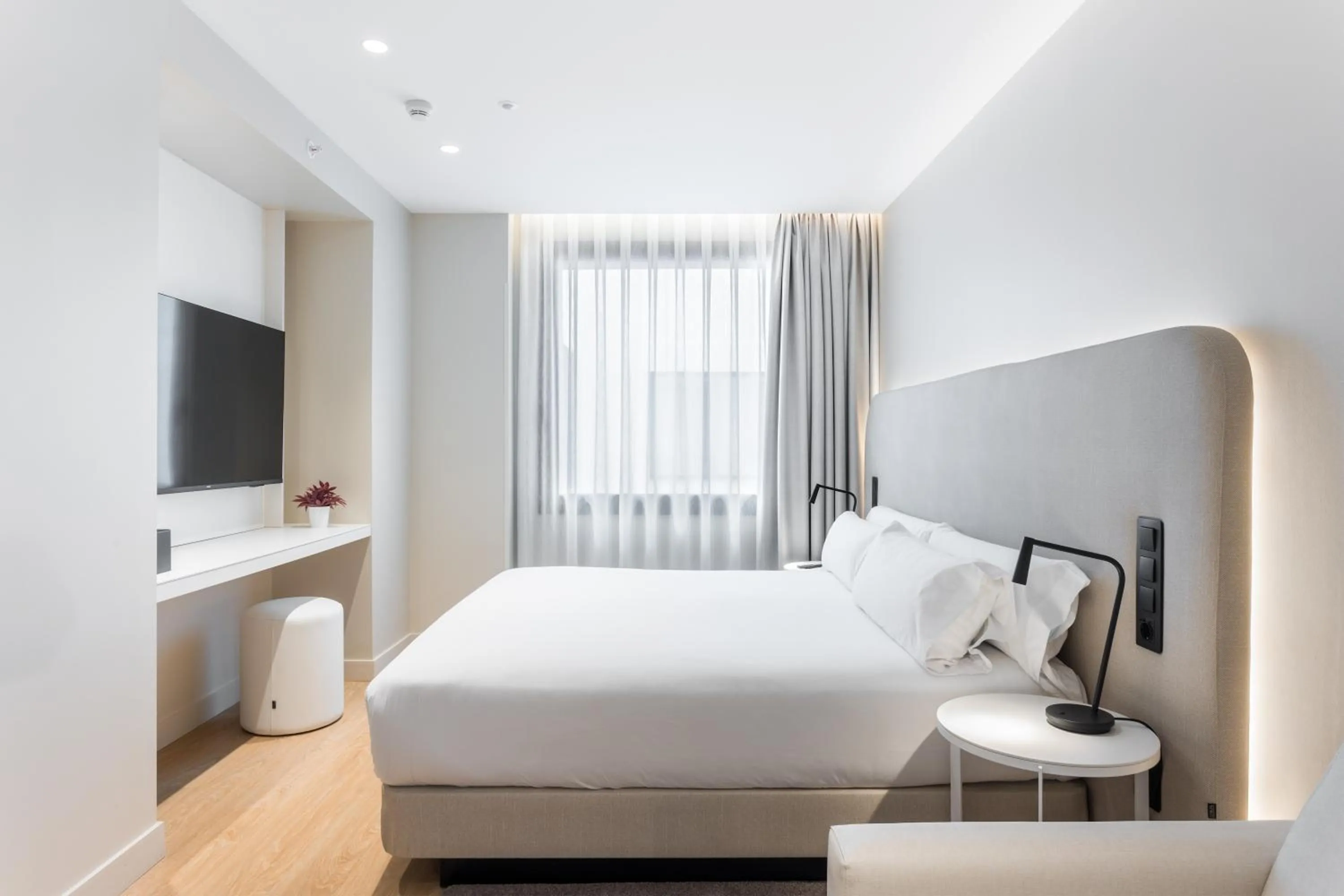 Bedroom, Bed in Royal Ramblas