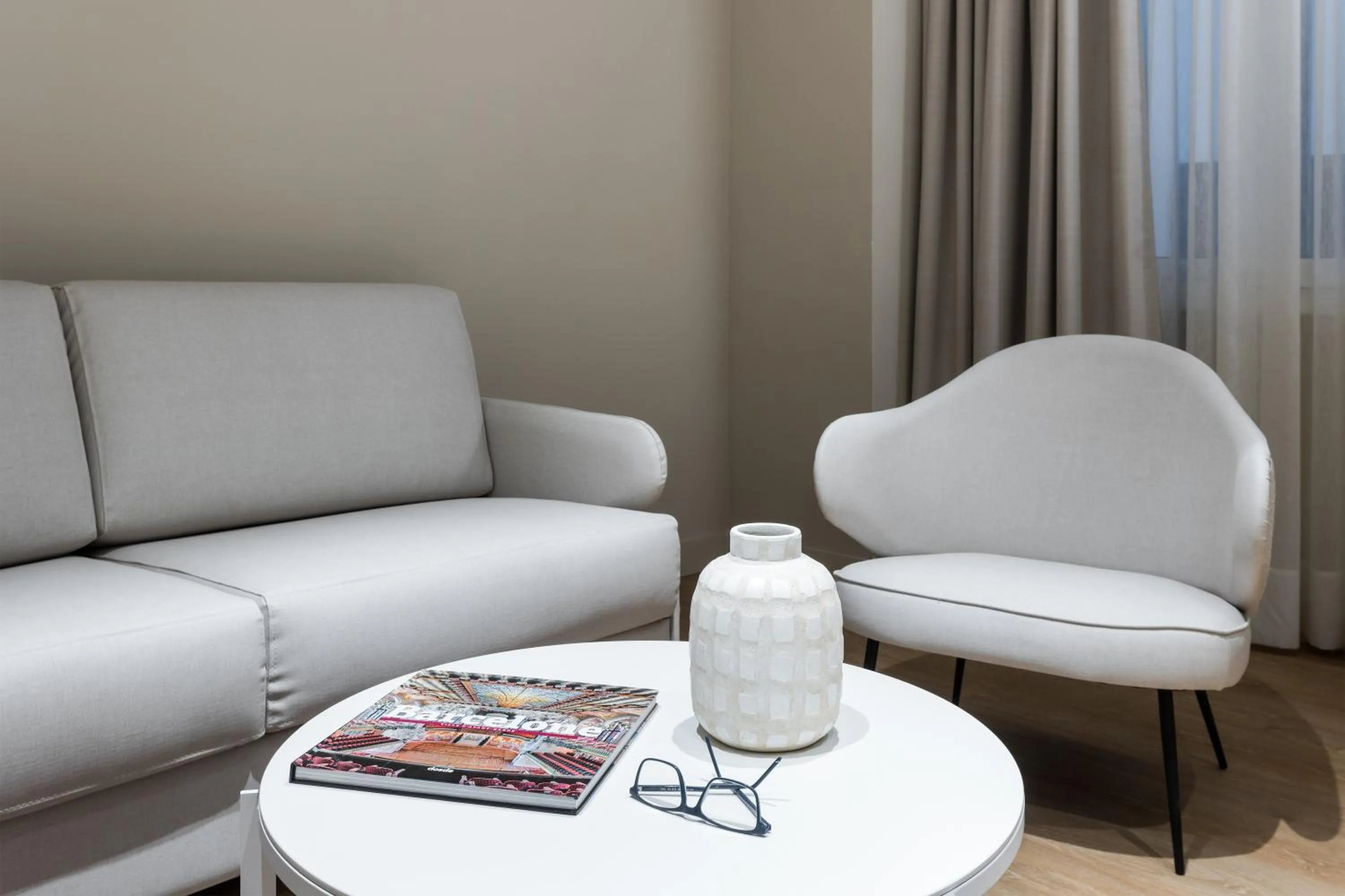 Photo of the whole room in Royal Ramblas