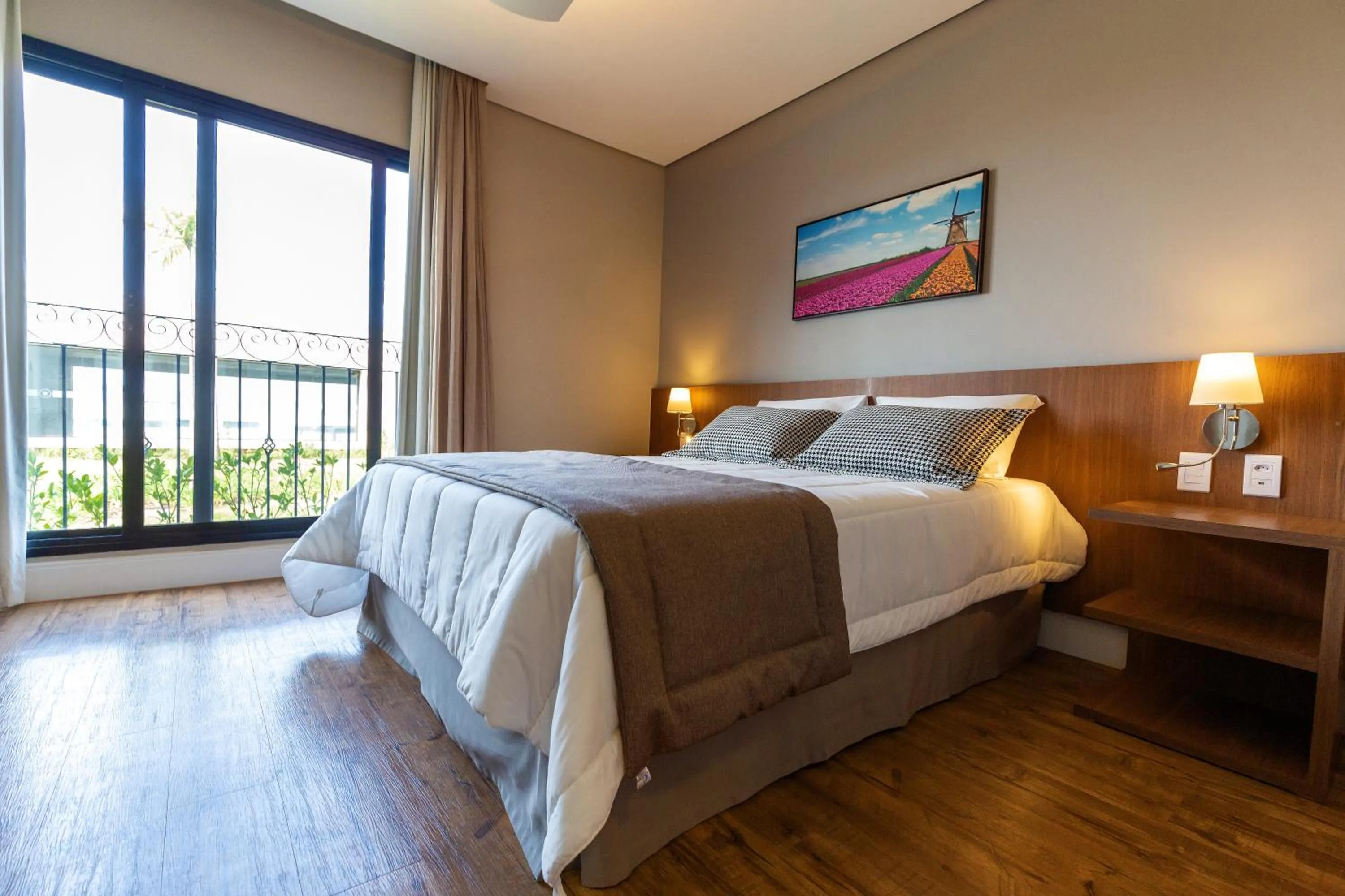 Bedroom, Bed in Royal Tulip Holambra