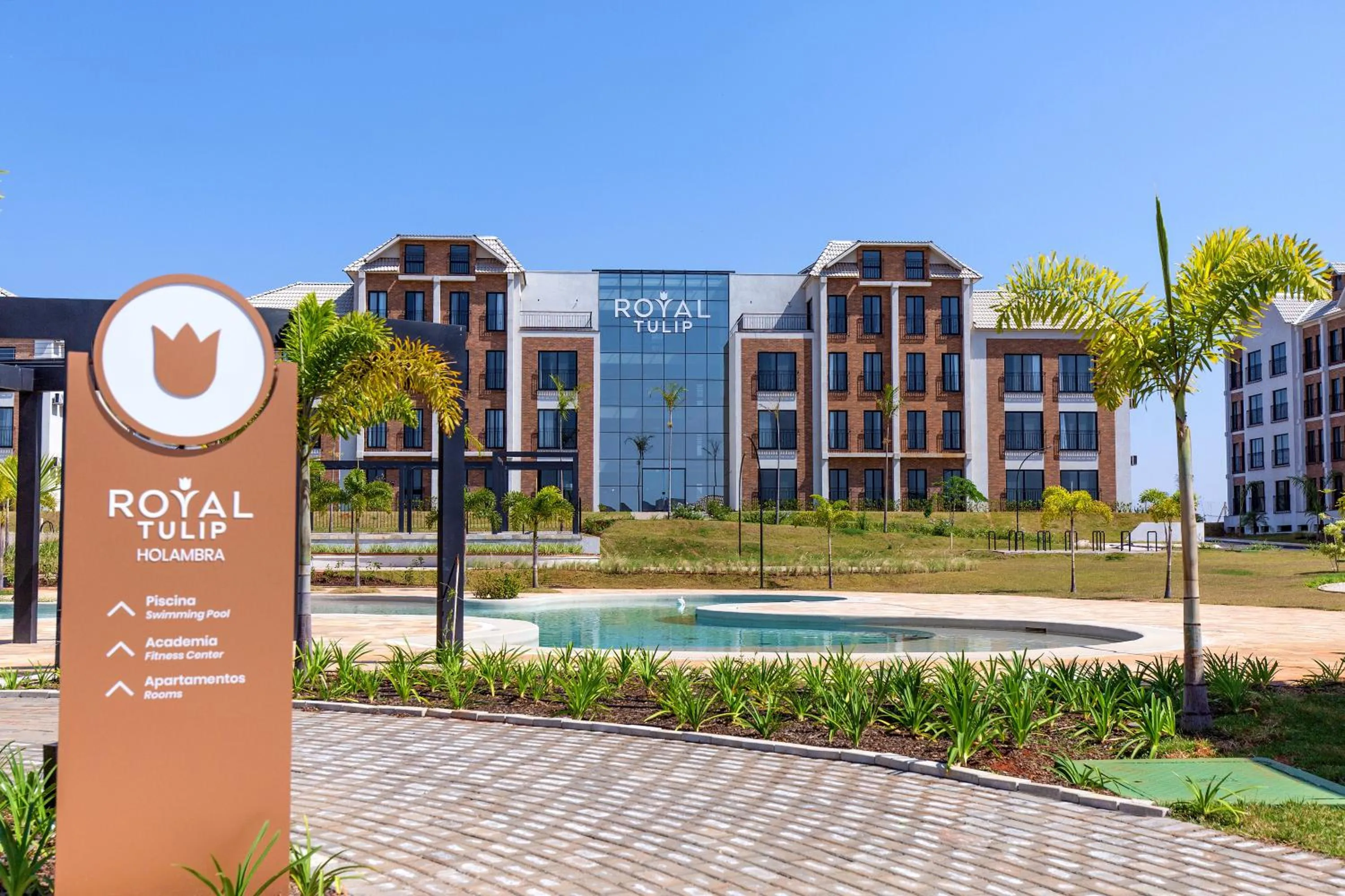 Property building in Royal Tulip Holambra