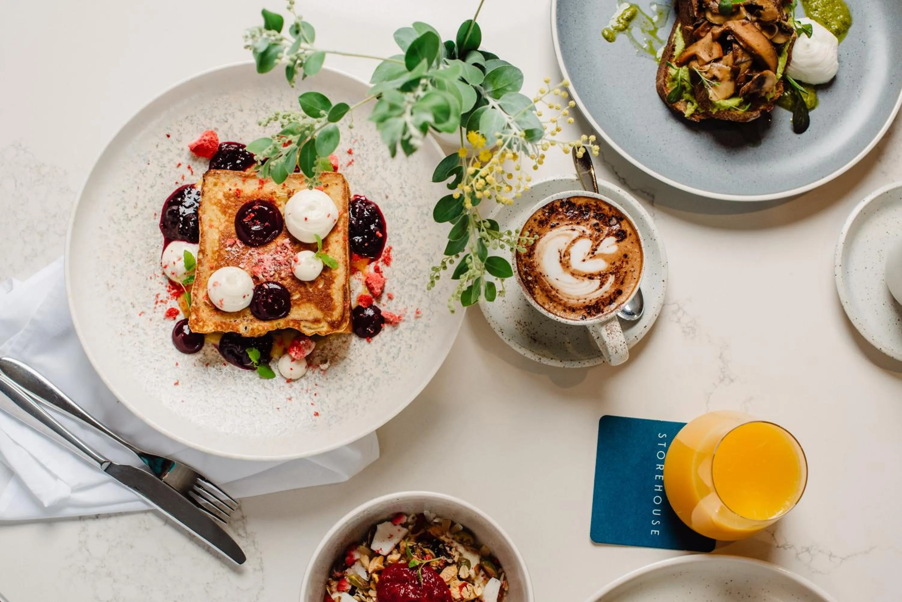 Food and drinks in Vibe Hotel Adelaide