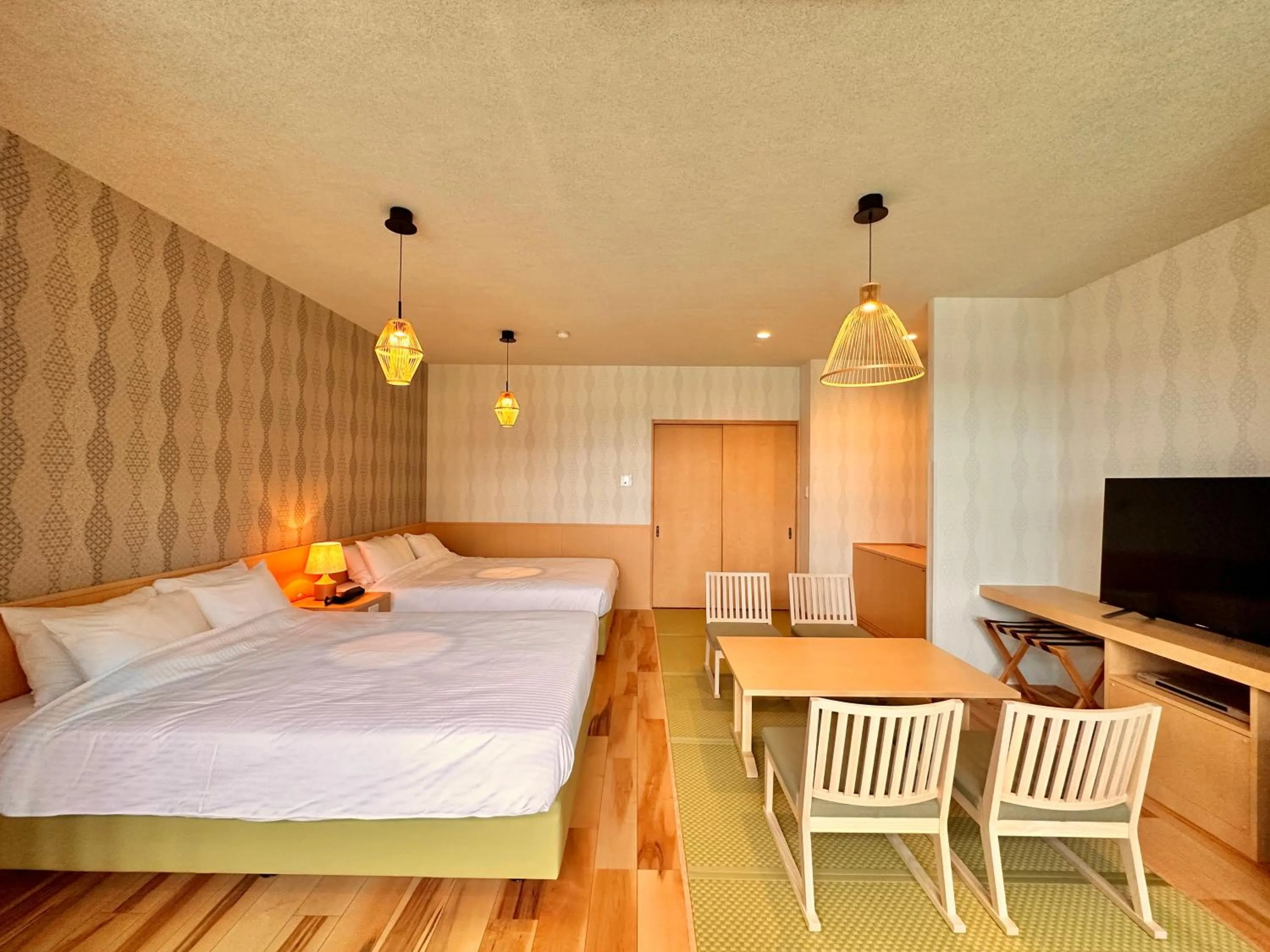 Communal lounge/ TV room, Bed in KOUBOUNOYU HONTEN