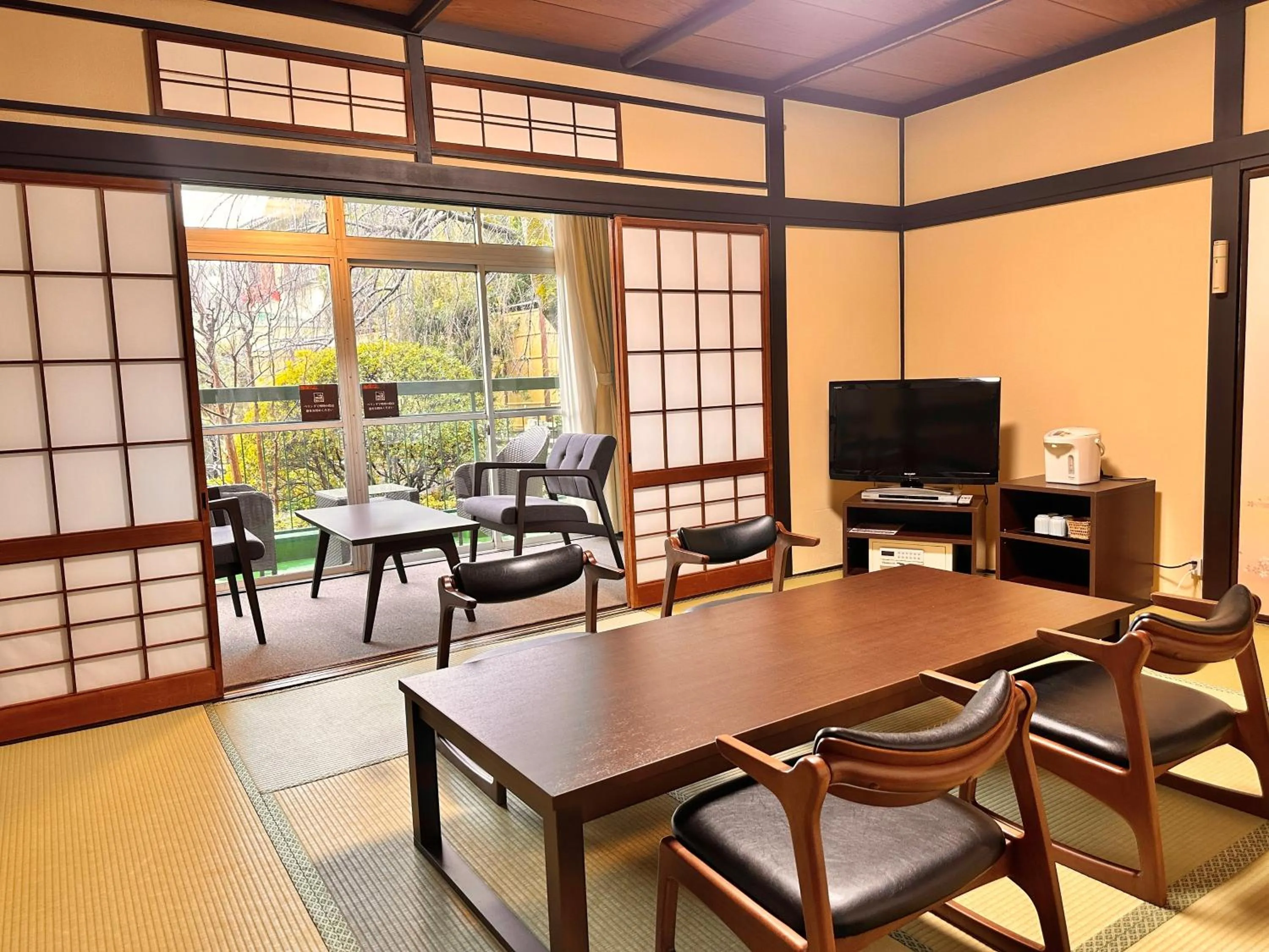 Living room in KOUBOUNOYU HONTEN