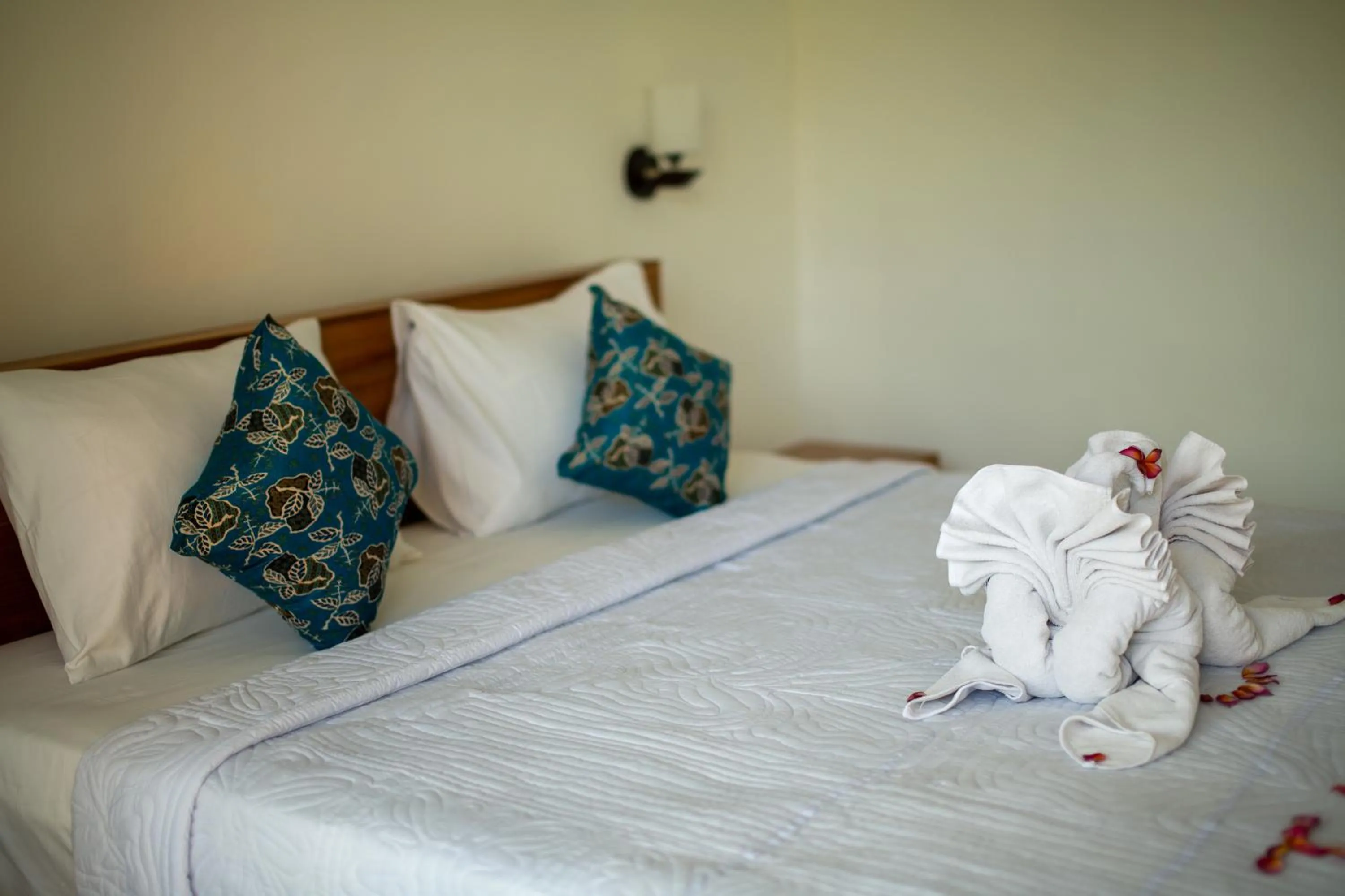 Bed in Frangipani House and Spa by ecommerceloka