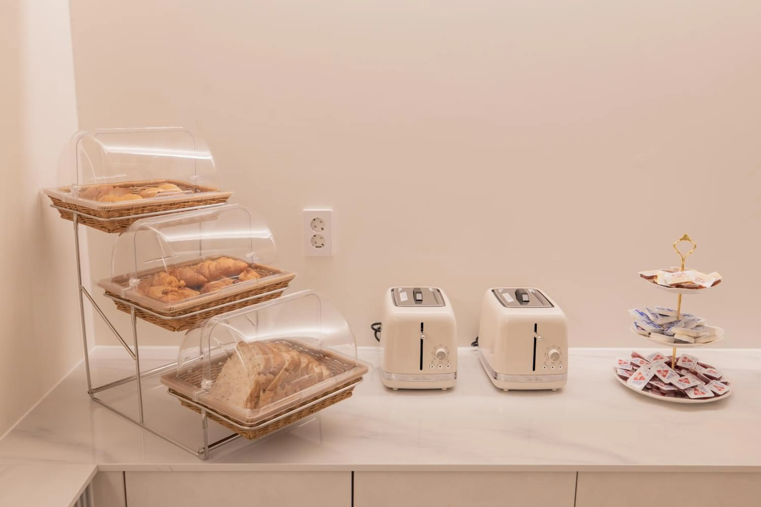 Coffee/tea facilities in Denbasta Hotel Heritage