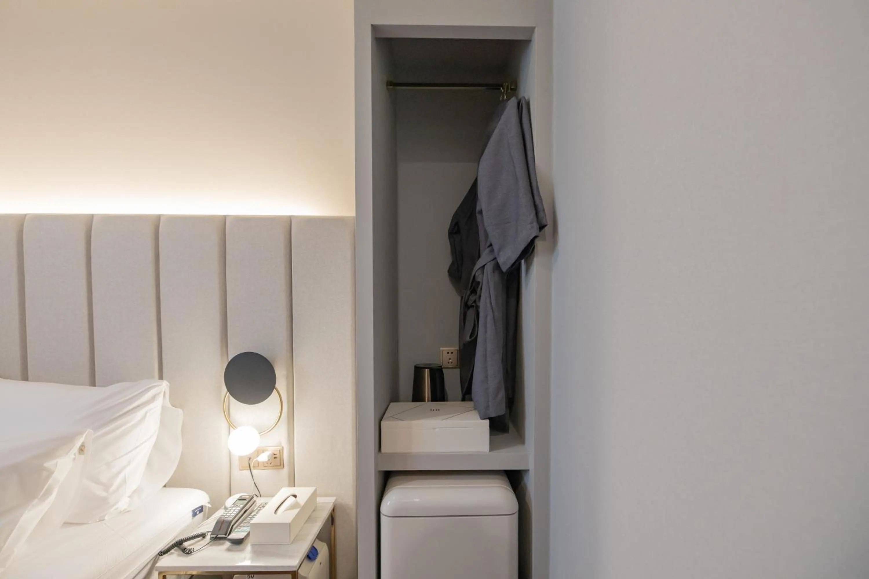 wardrobe, Bed in Denbasta Hotel Heritage