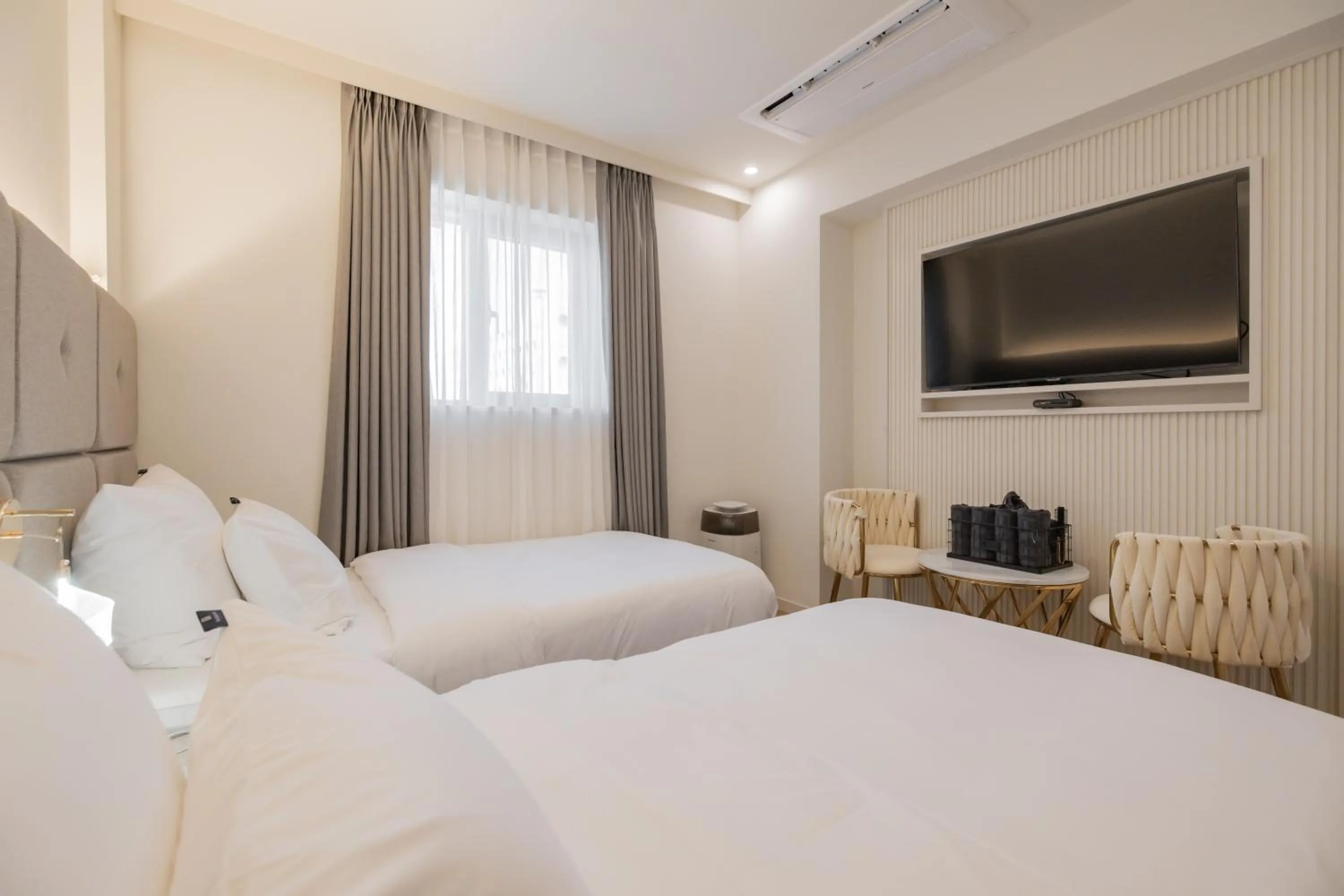 Bed in Denbasta Hotel Heritage