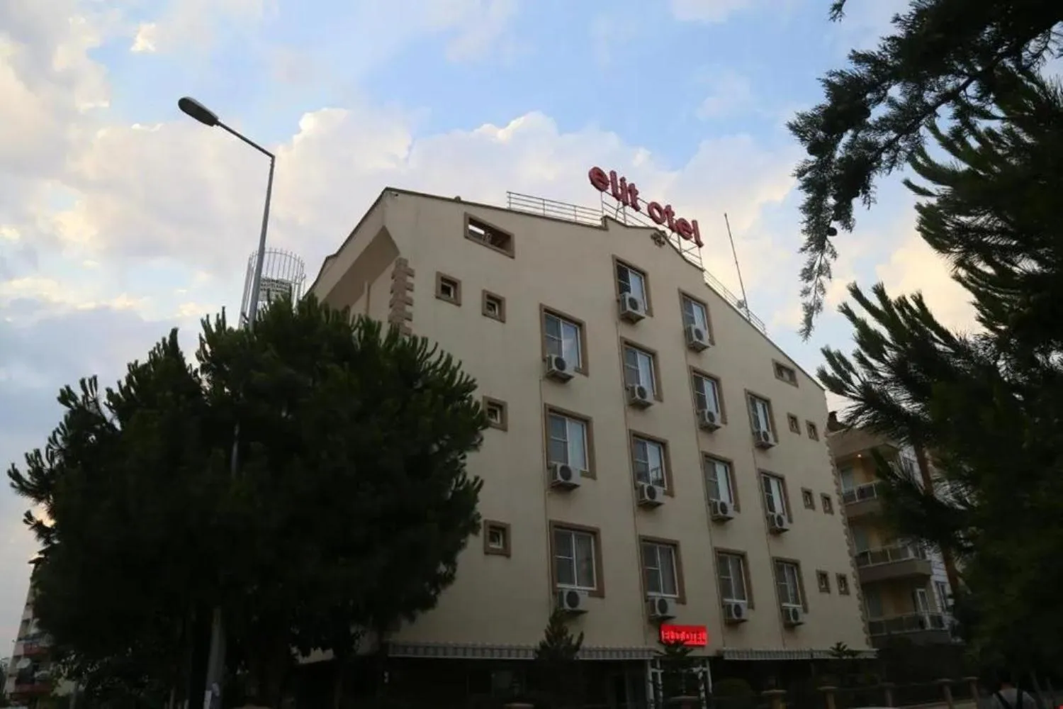 Property building in Elit Otel