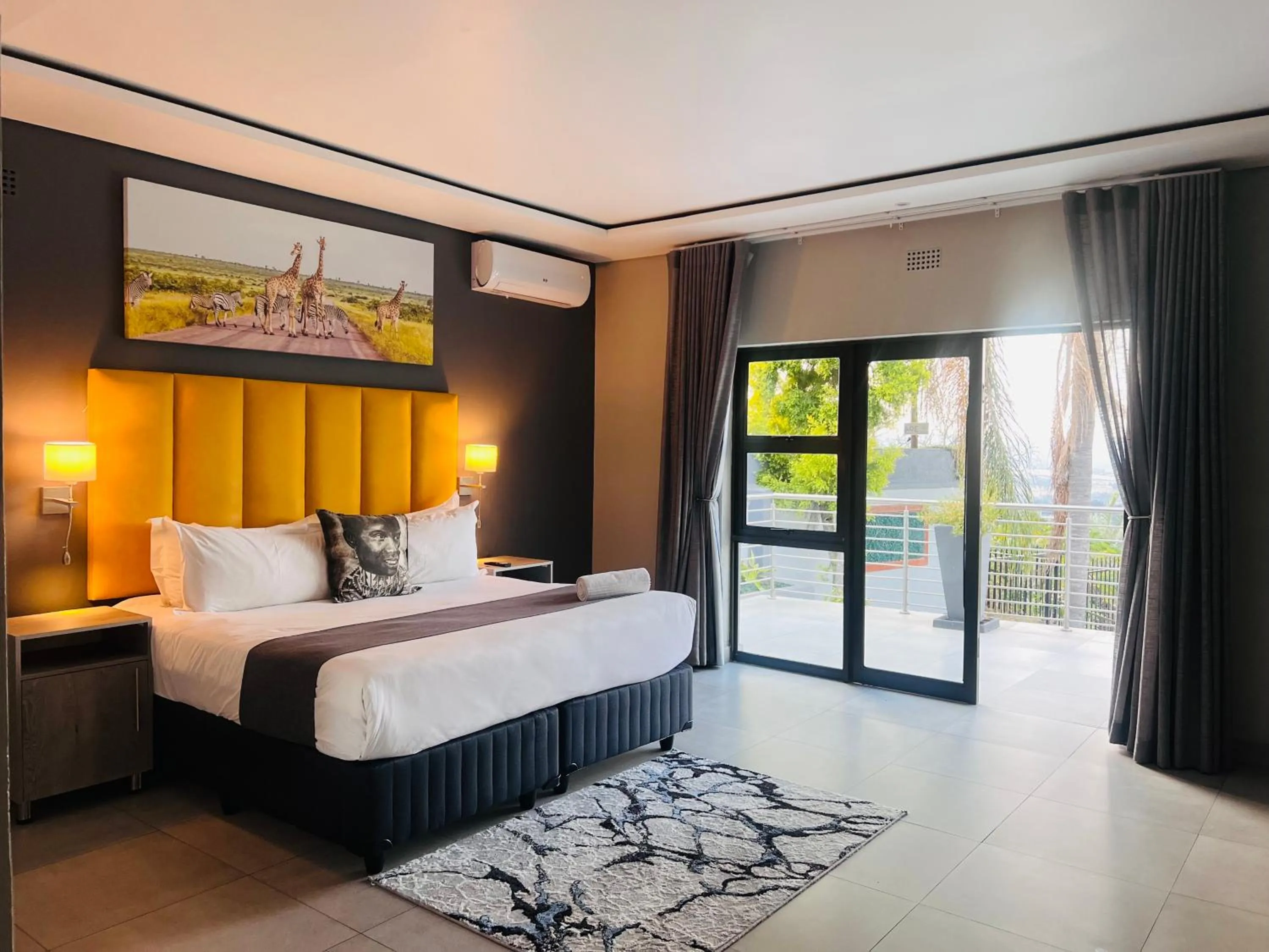 Bed in Khayalami Hotel - Mbombela