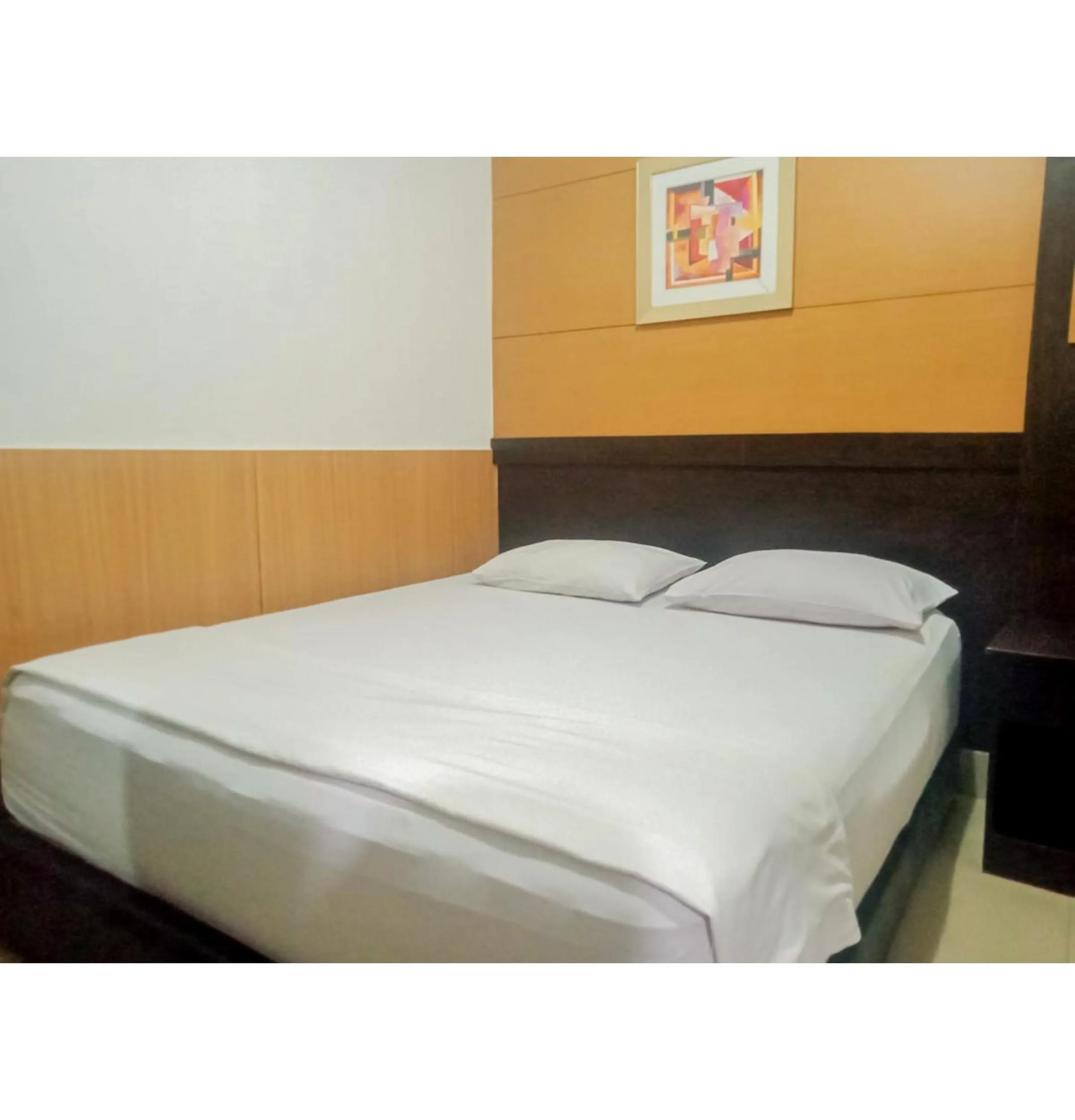 Bedroom, Bed in Homestay Akik Hijau Near Panakkukang