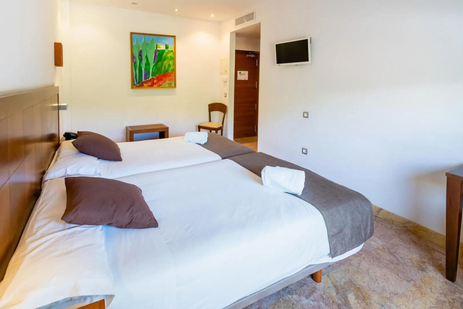 Bed in Hotel Riad Arruzafa