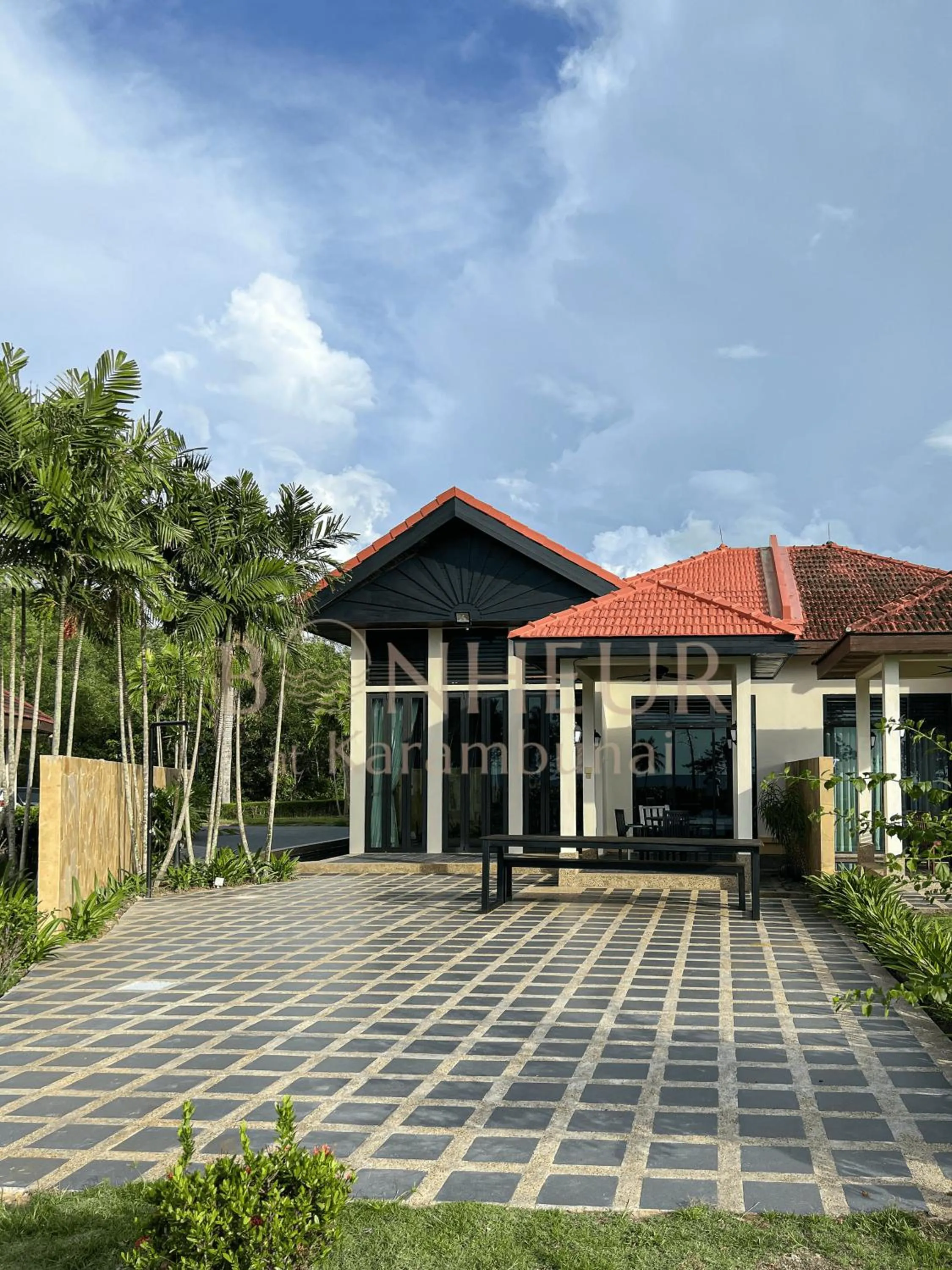 Property building in Bonheur at Karambunai