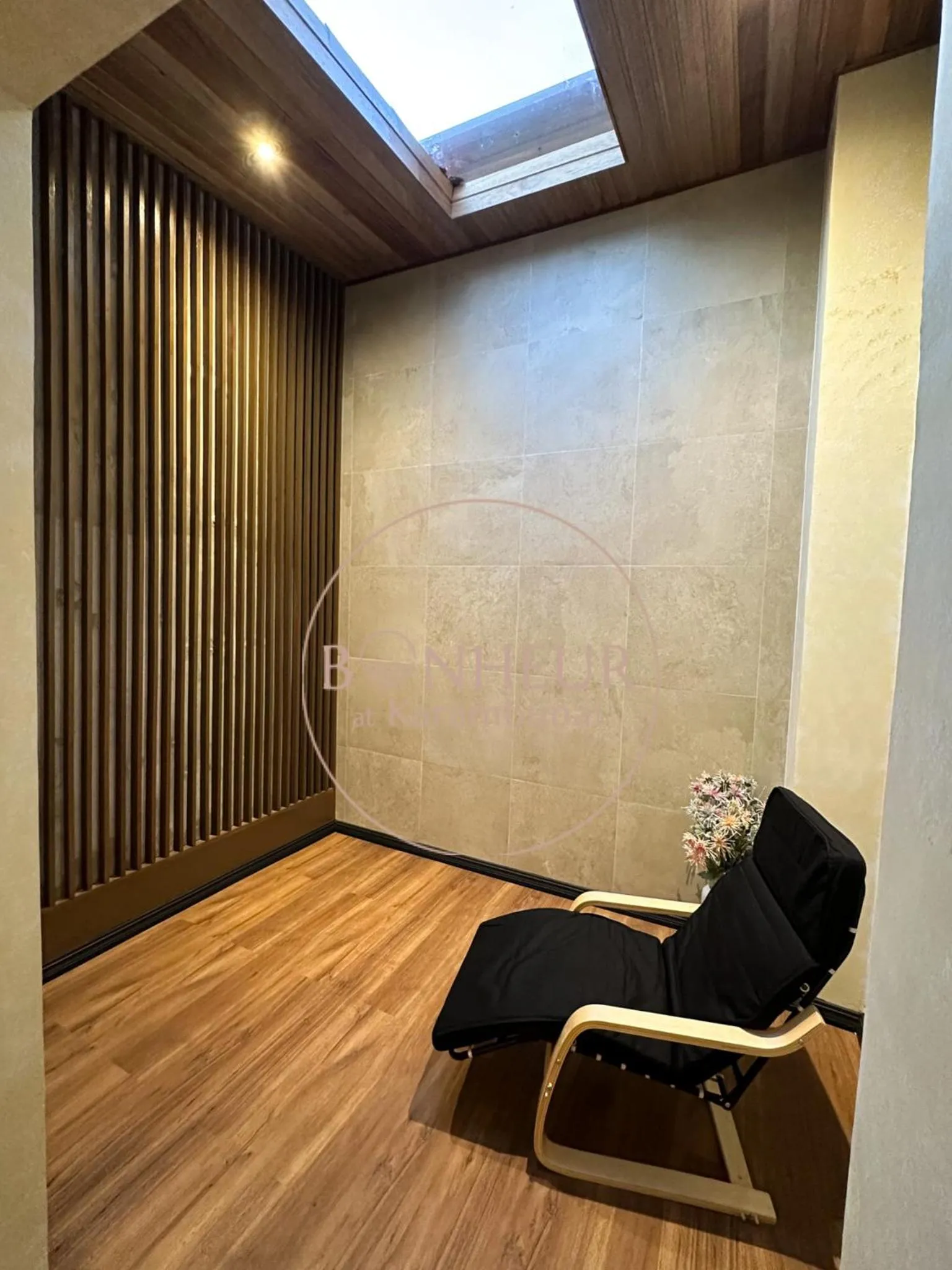 Lounge or bar in Bonheur at Karambunai