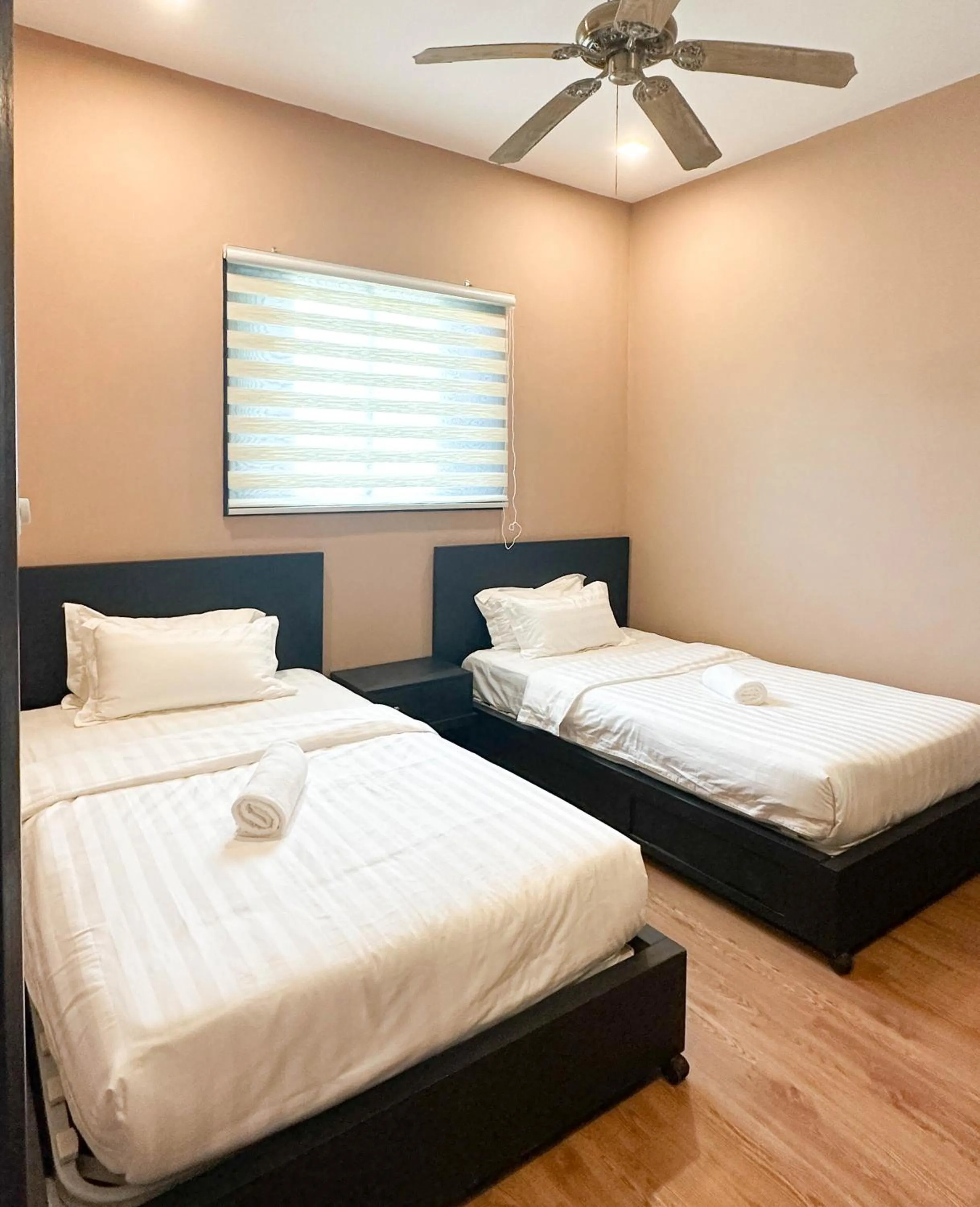 Bed in Bonheur at Karambunai