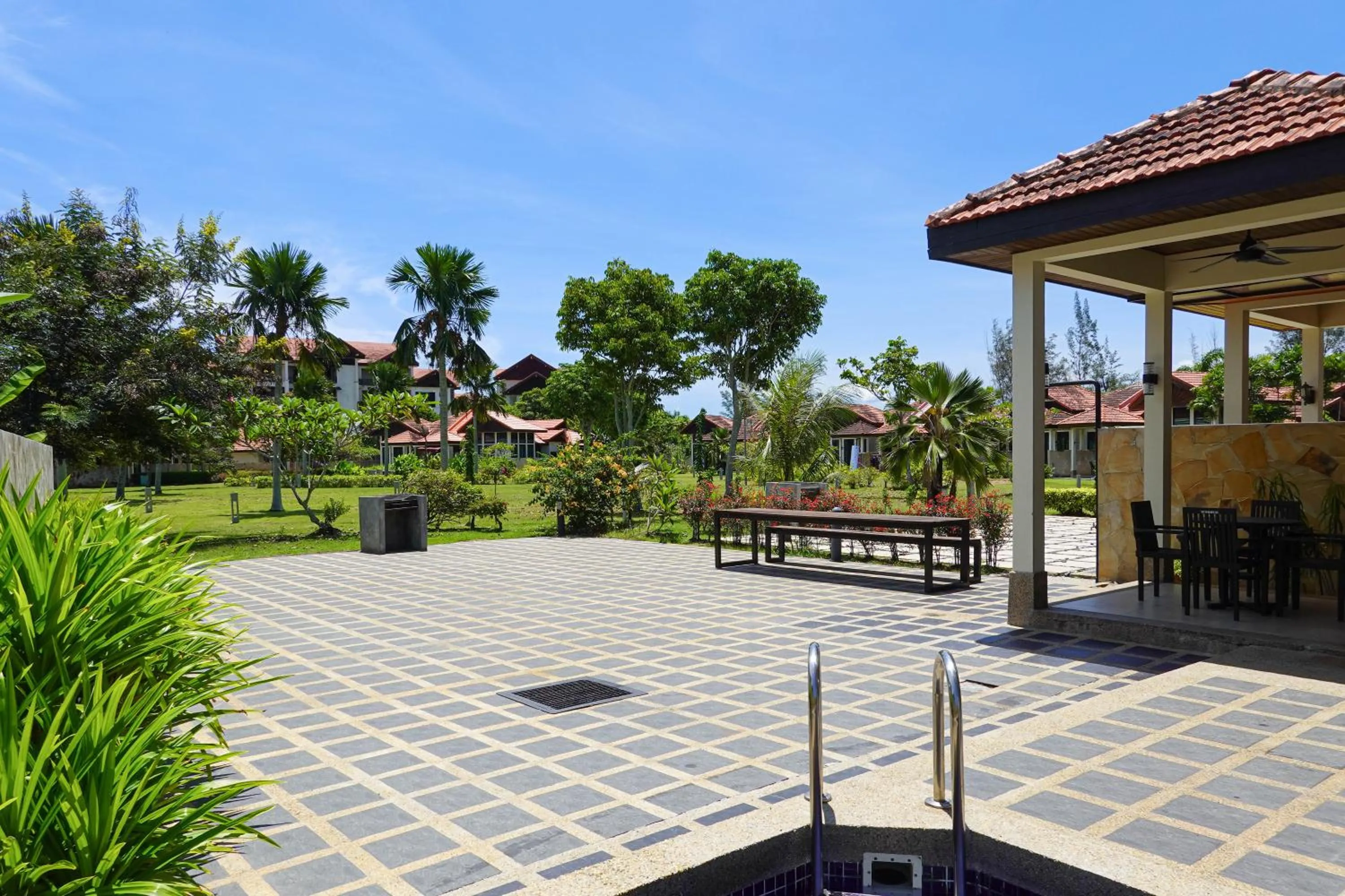 Patio in Bonheur at Karambunai