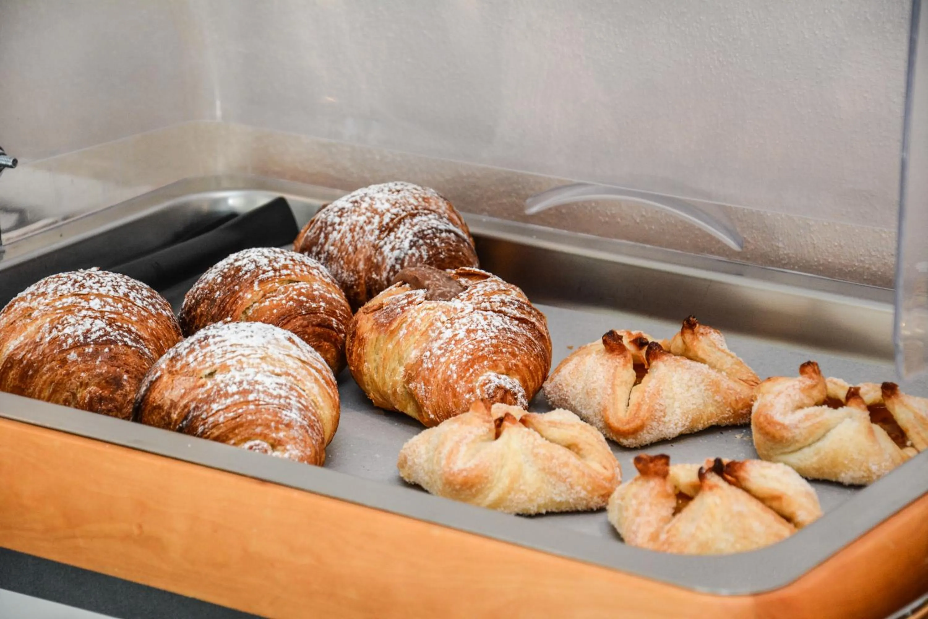 Breakfast in Hotel Aurora & Appartamenti