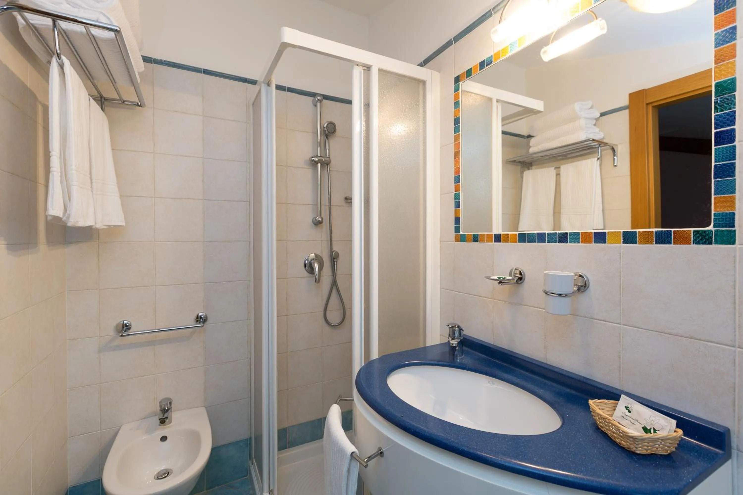 Bathroom in Hotel Aurora & Appartamenti