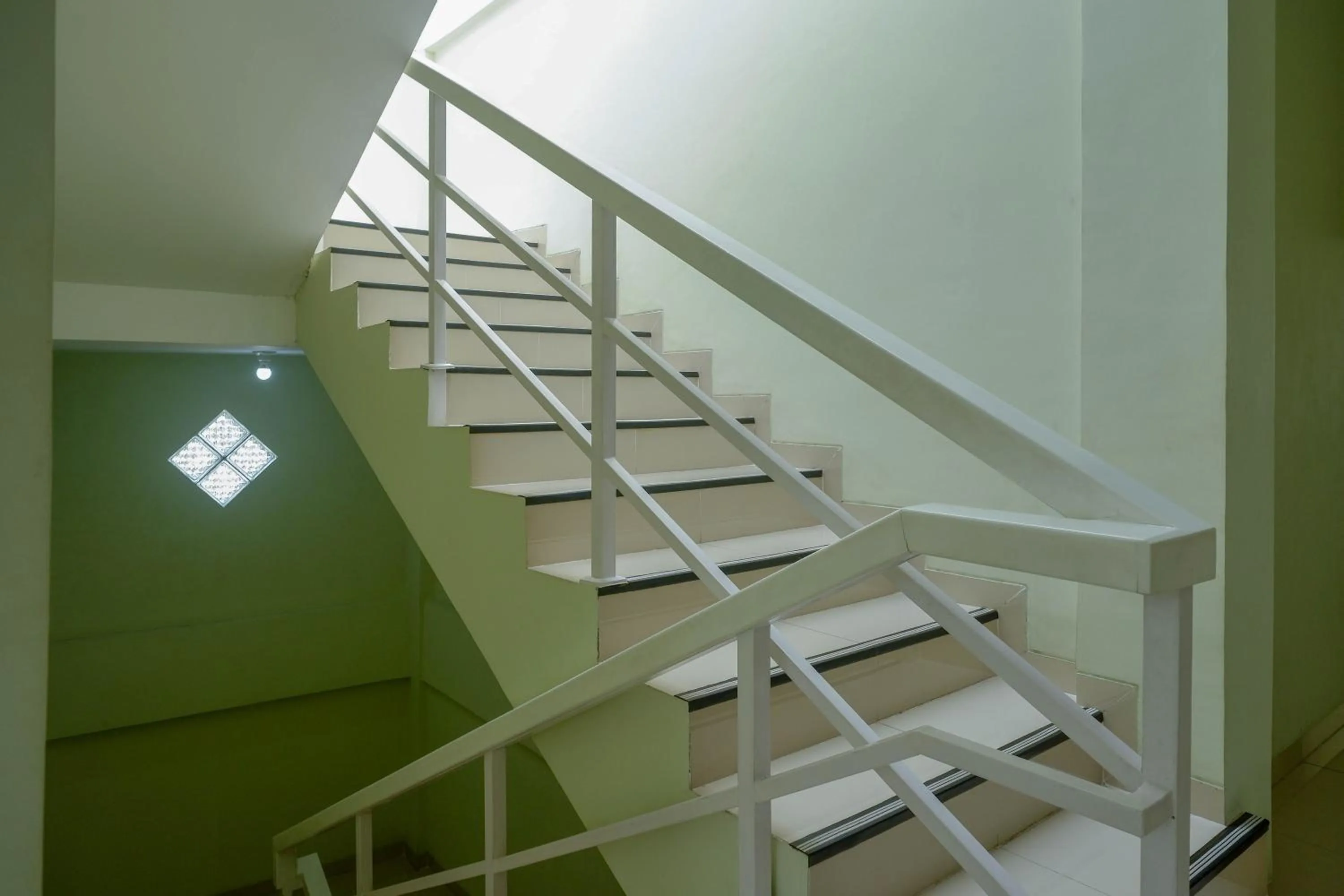 Property building in RedDoorz Syariah near Gerbang Tol Krapyak 2 Semarang