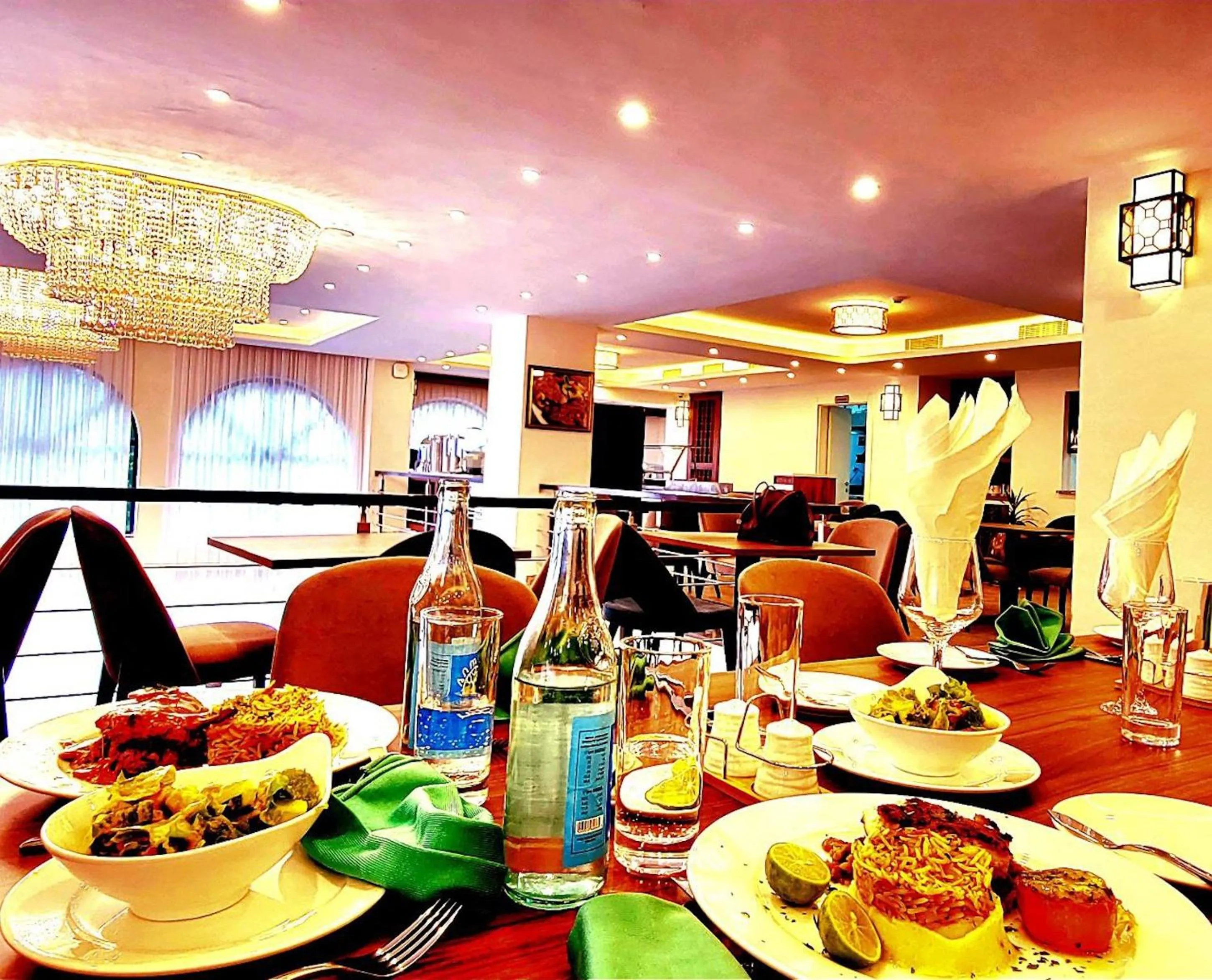 Restaurant/places to eat in TH BonRoyal Hotel