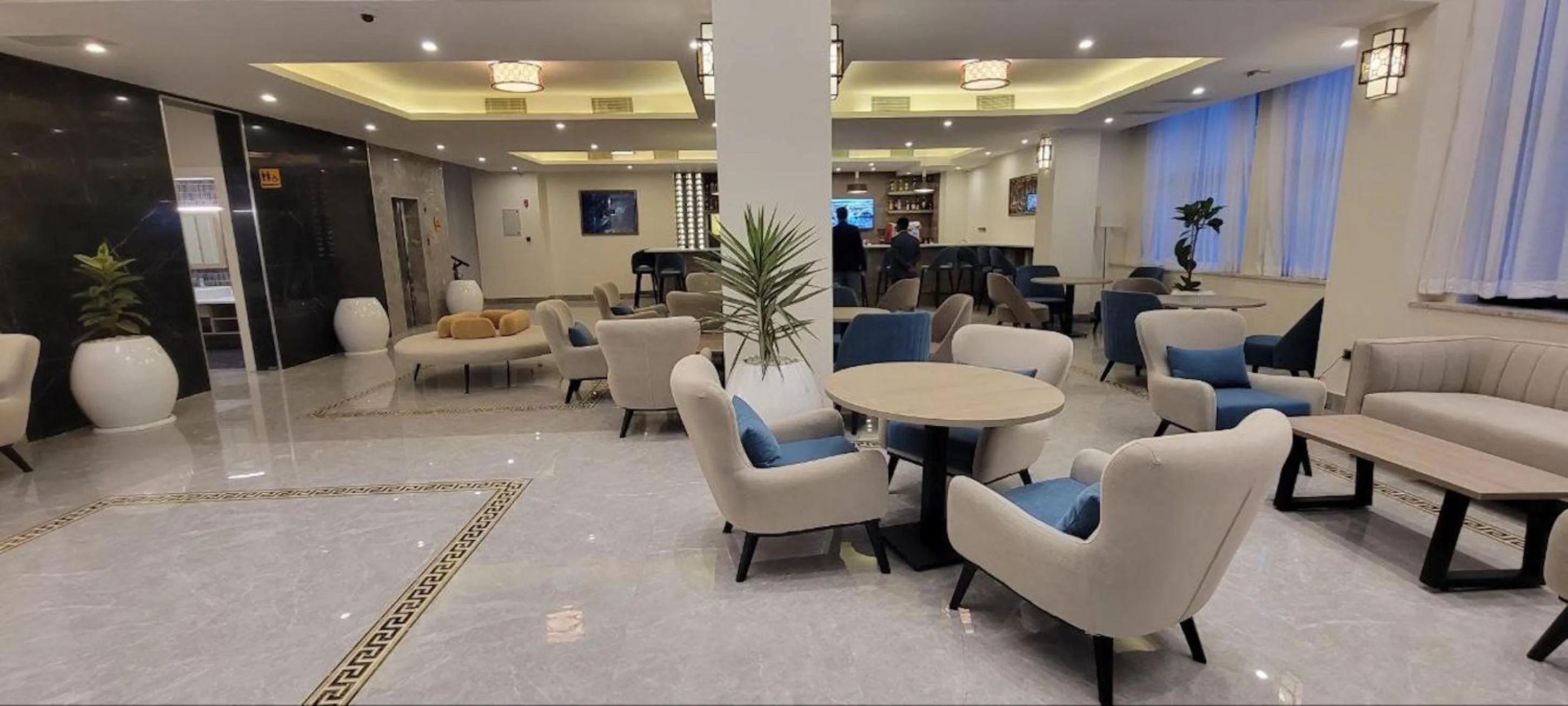 Lobby or reception in TH BonRoyal Hotel