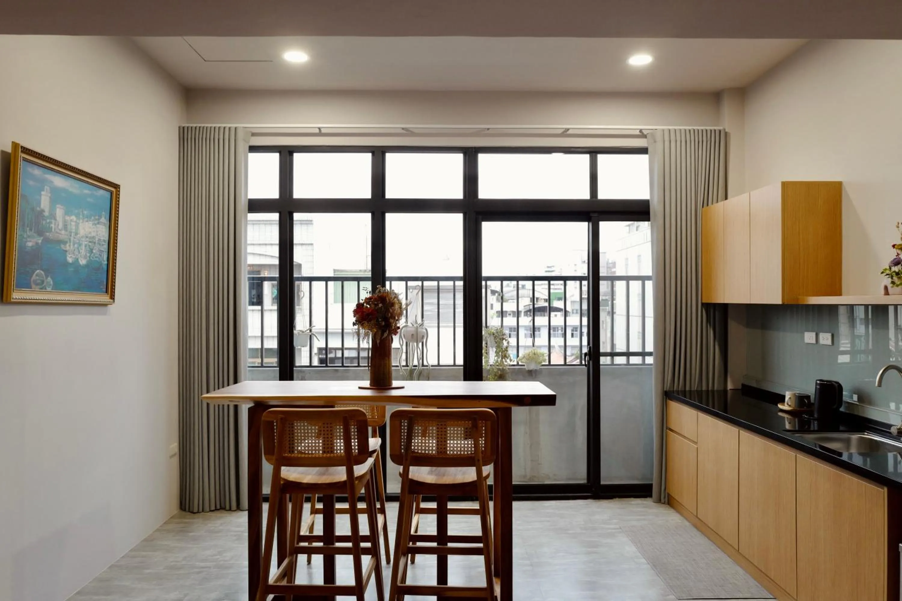 Kitchen or kitchenette in The MSUG Hotel