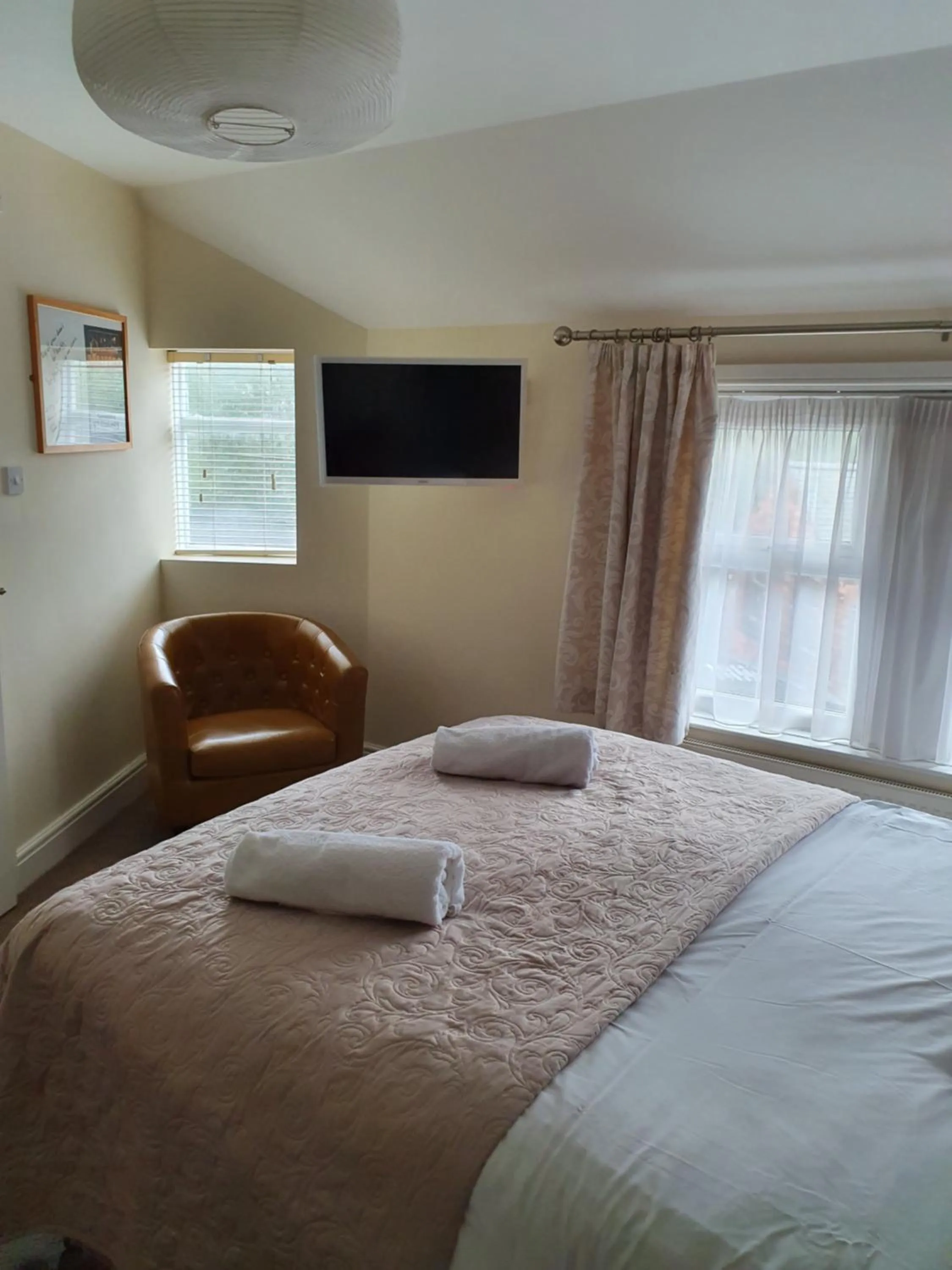 Bed in The Flowerpot