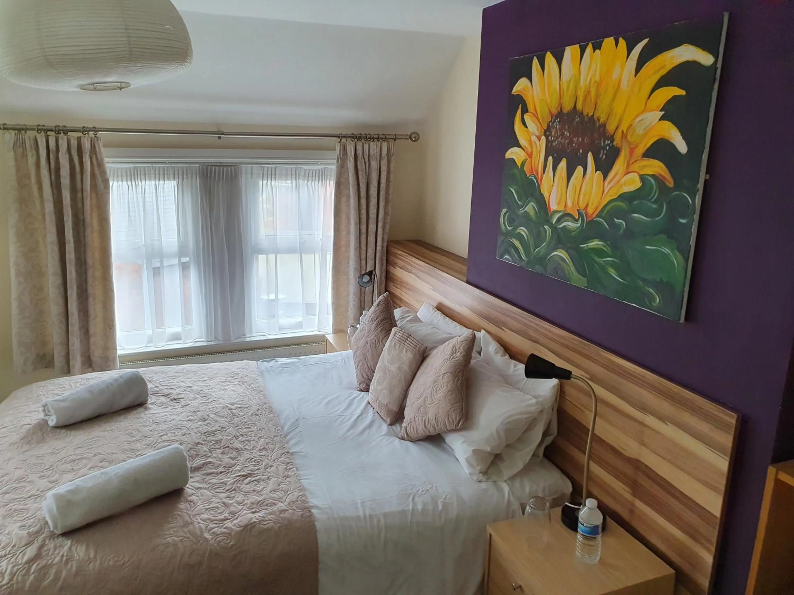 Bed in The Flowerpot