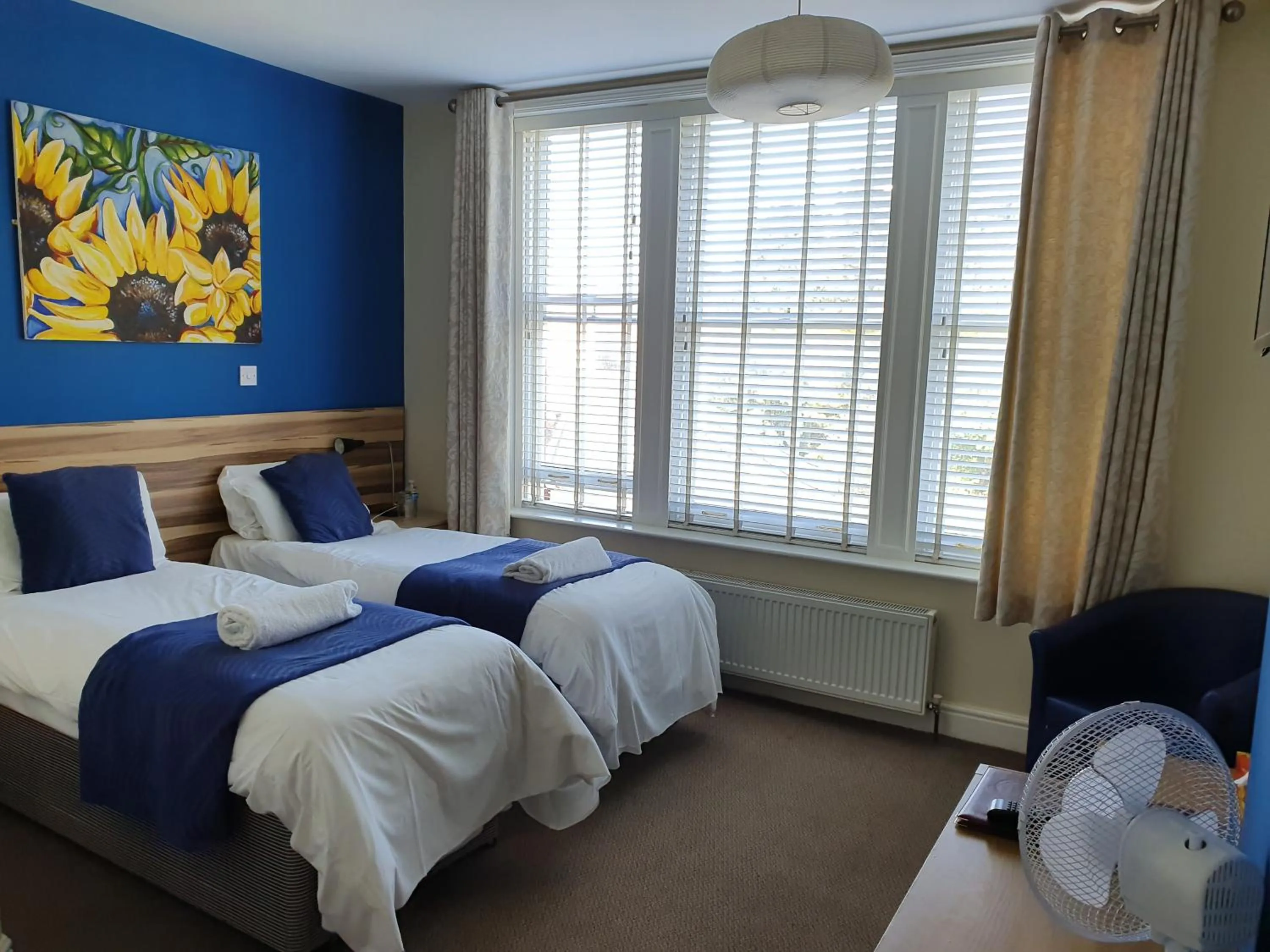 Bed in The Flowerpot