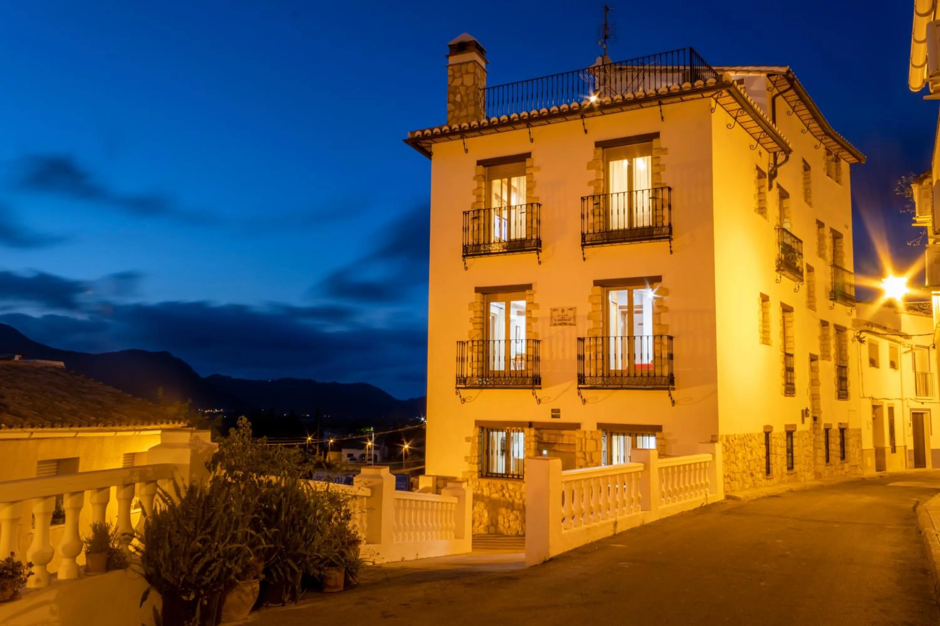 Two-Bedroom Apartment with Balcony in La Casa del Carrebaix