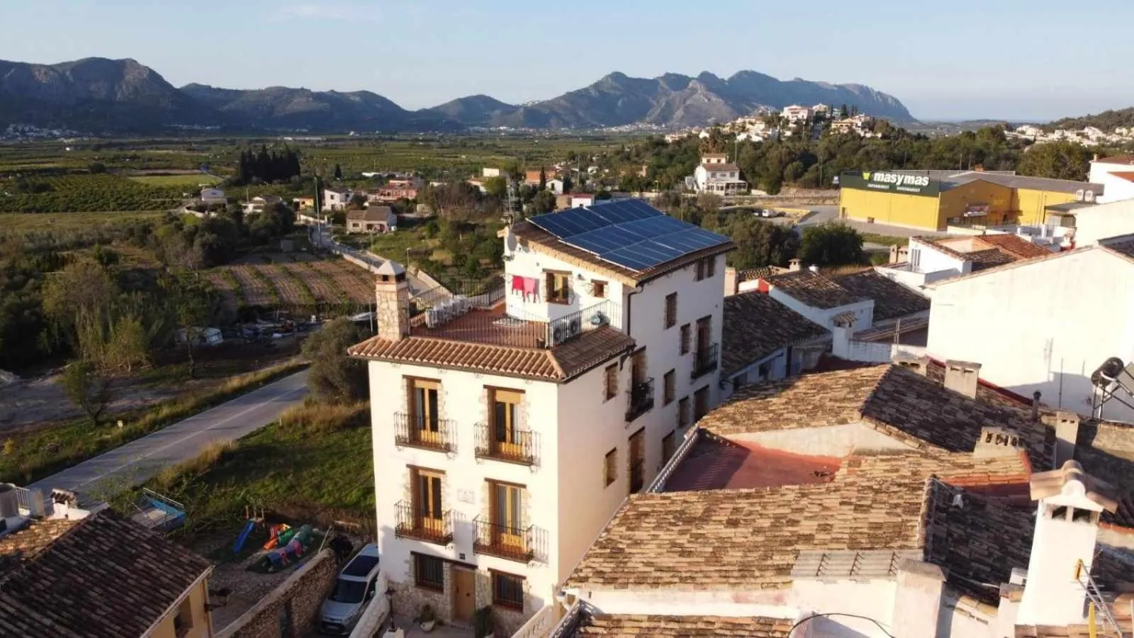 Apartment with Chimney and Mountain View in La Casa del Carrebaix