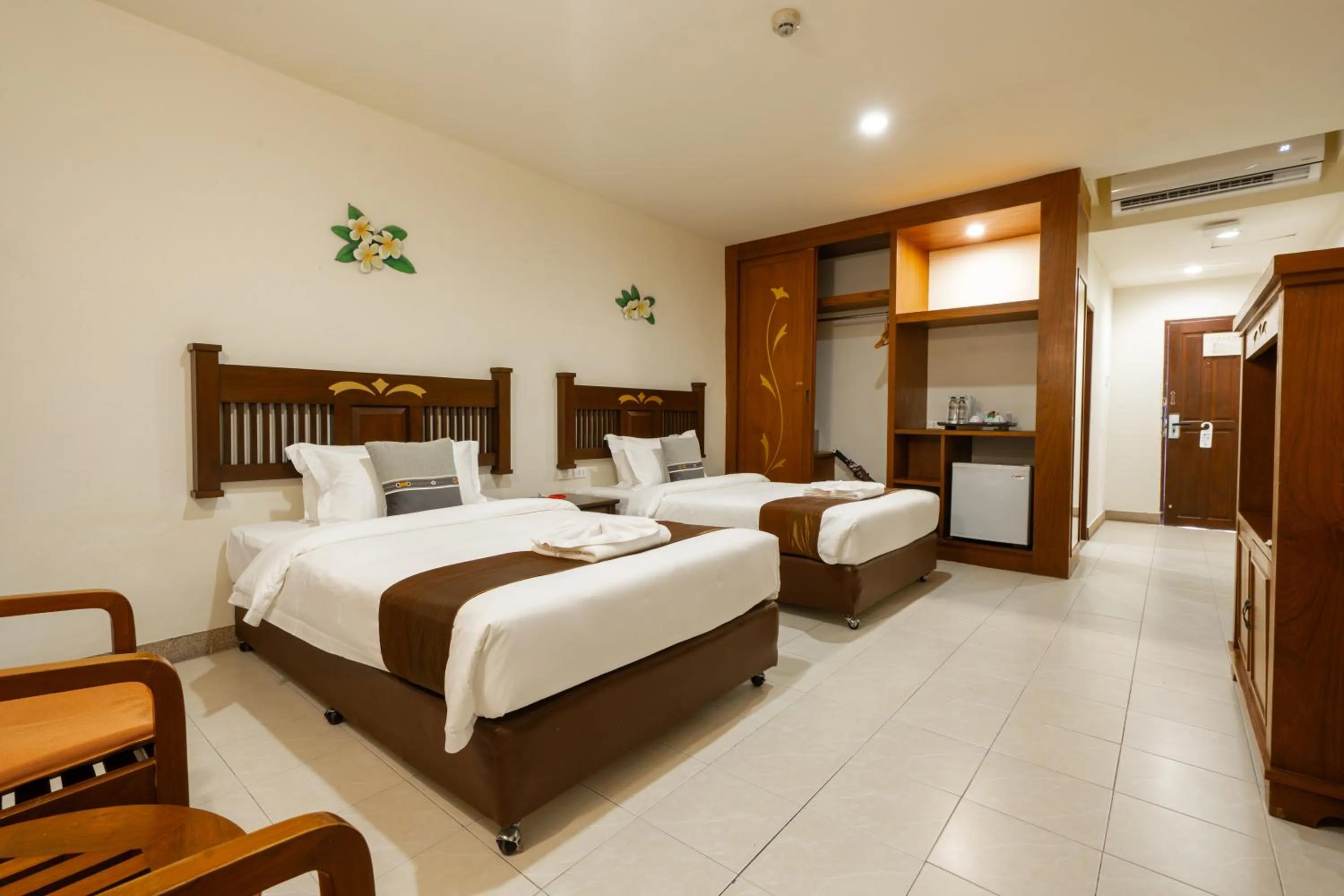 Bed in Phuket Leelavadee Hua Ting Resort